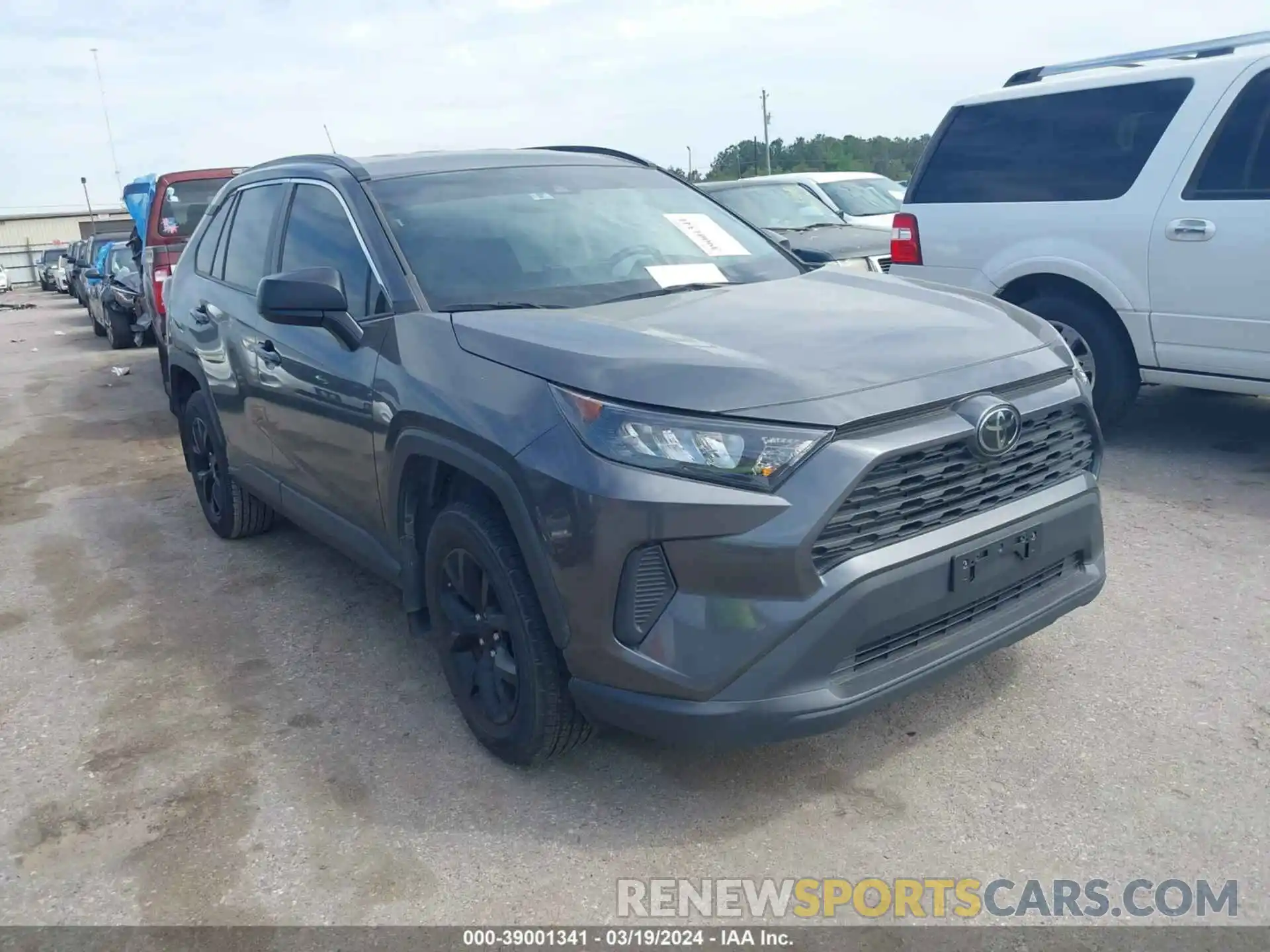 1 Photograph of a damaged car 2T3F1RFV2KC019521 TOYOTA RAV4 2019