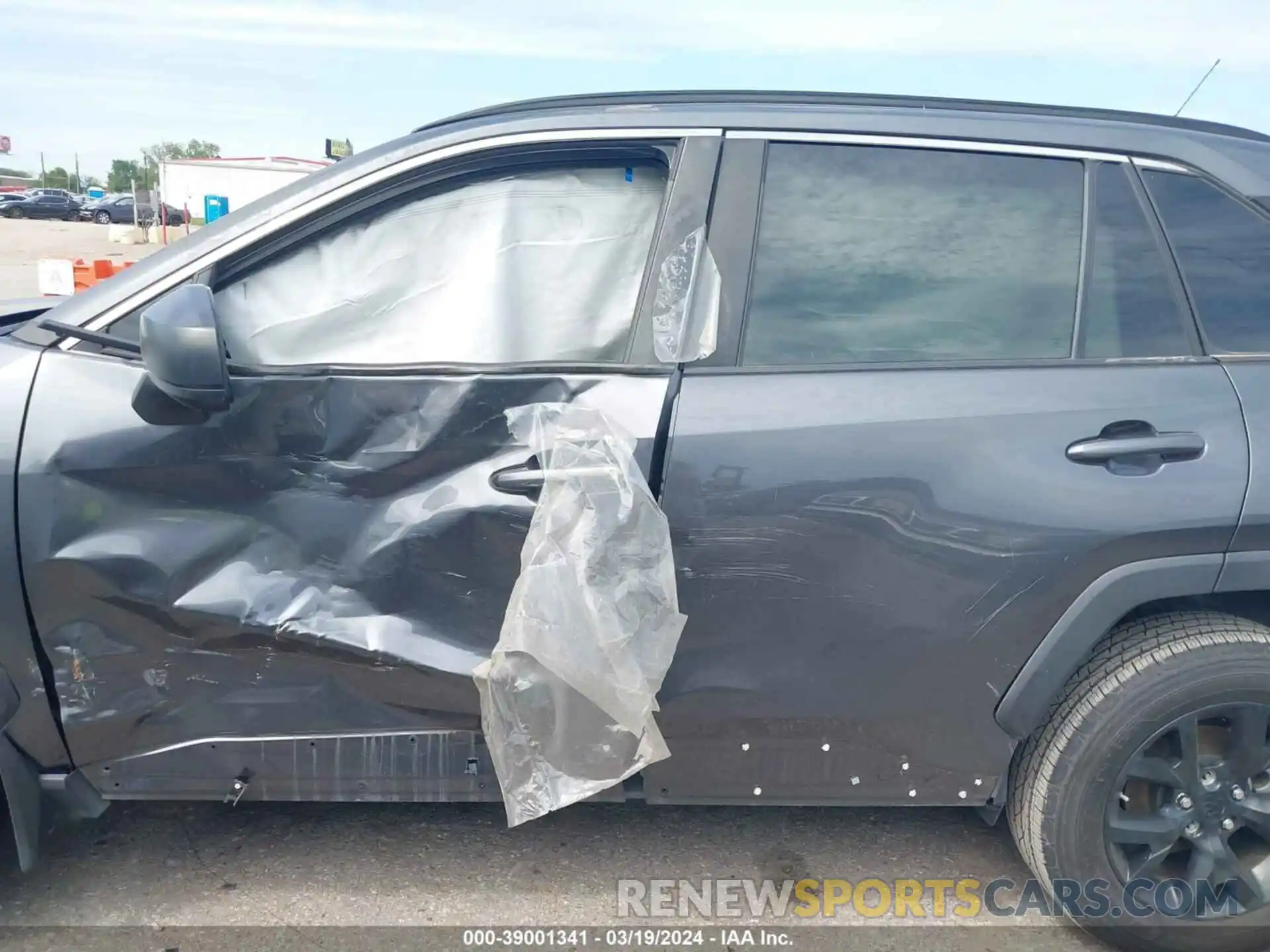 14 Photograph of a damaged car 2T3F1RFV2KC019521 TOYOTA RAV4 2019