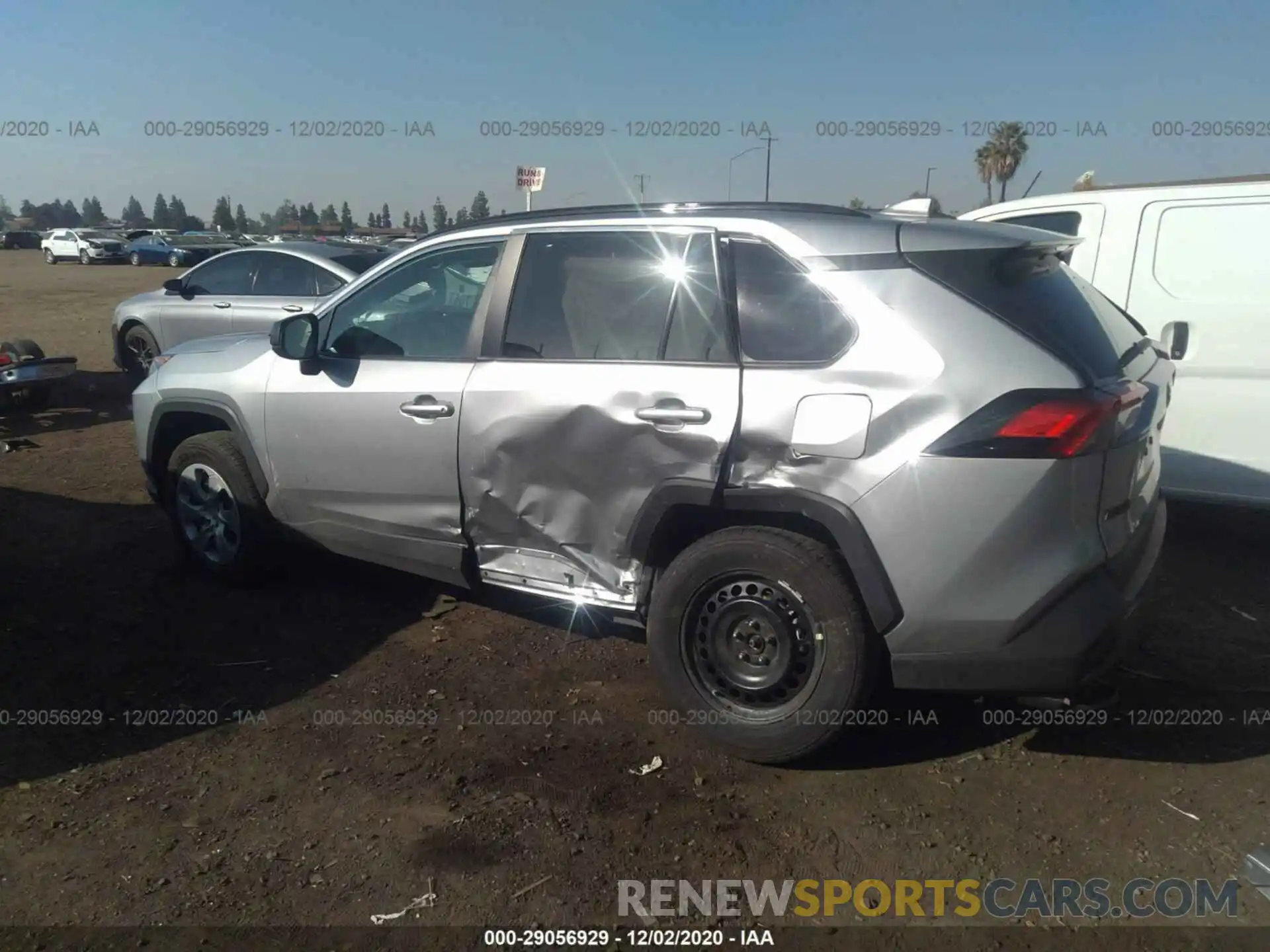 3 Photograph of a damaged car 2T3F1RFV2KC041888 TOYOTA RAV4 2019