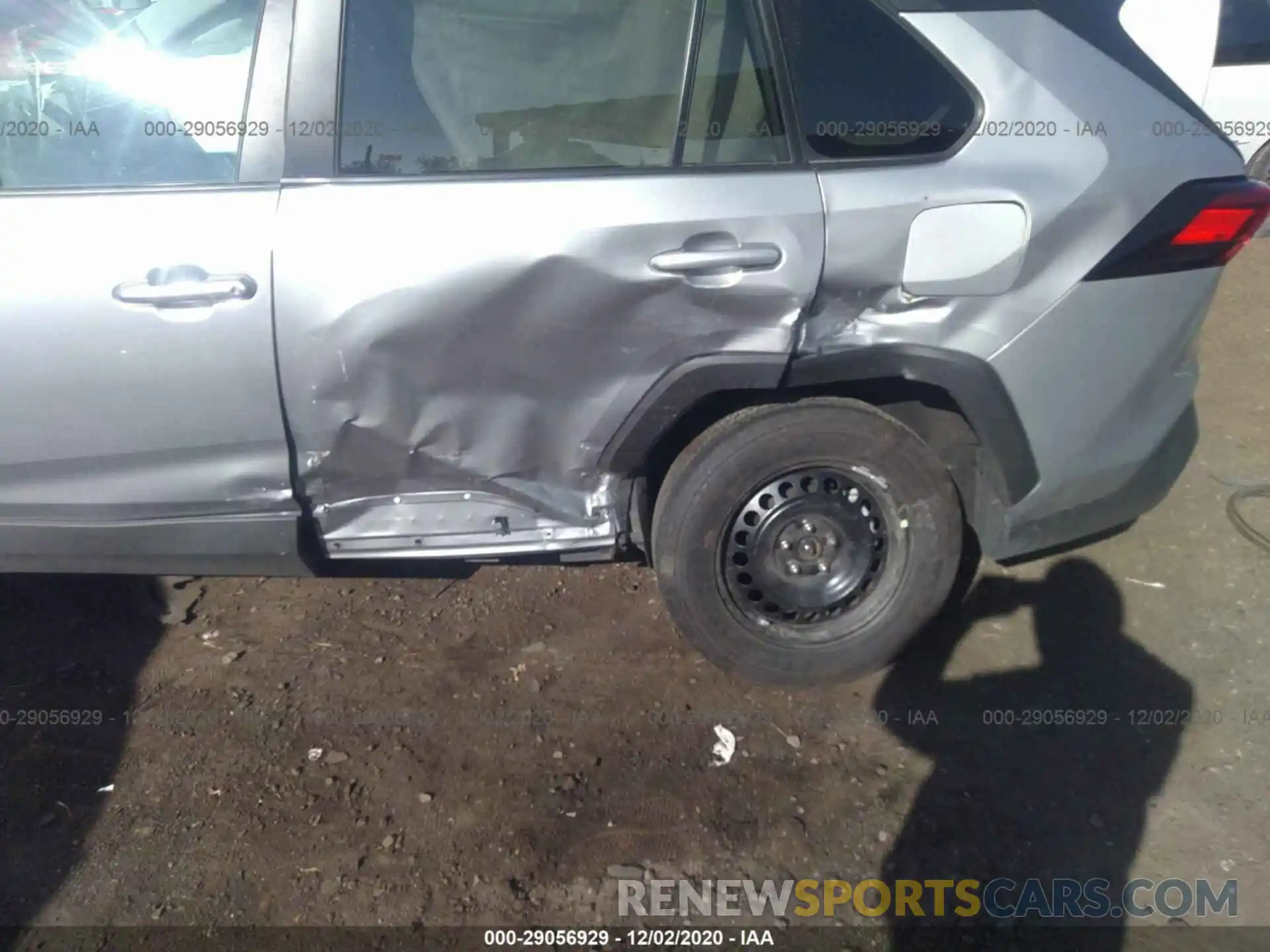 6 Photograph of a damaged car 2T3F1RFV2KC041888 TOYOTA RAV4 2019