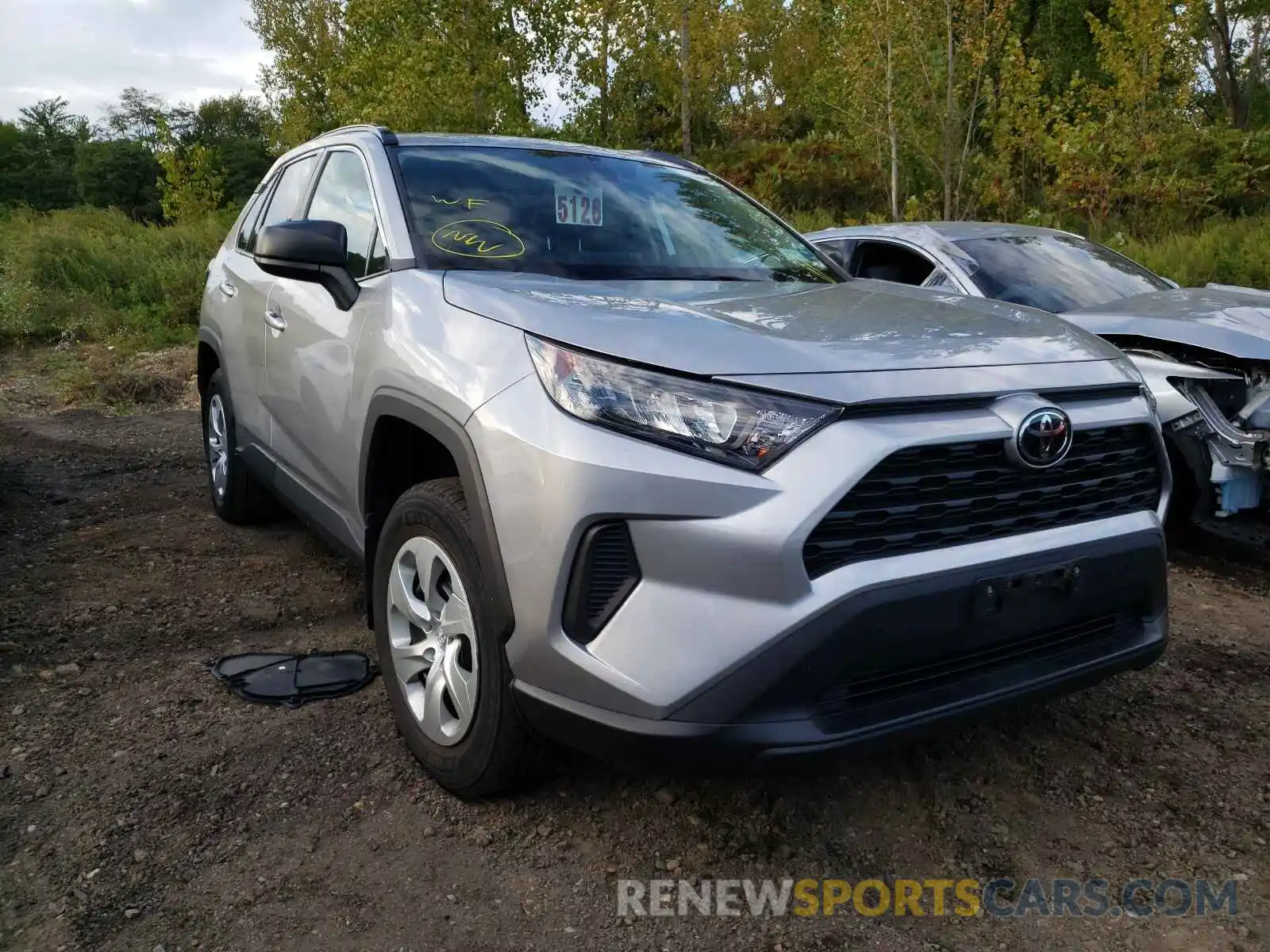 1 Photograph of a damaged car 2T3F1RFV2KC060604 TOYOTA RAV4 2019