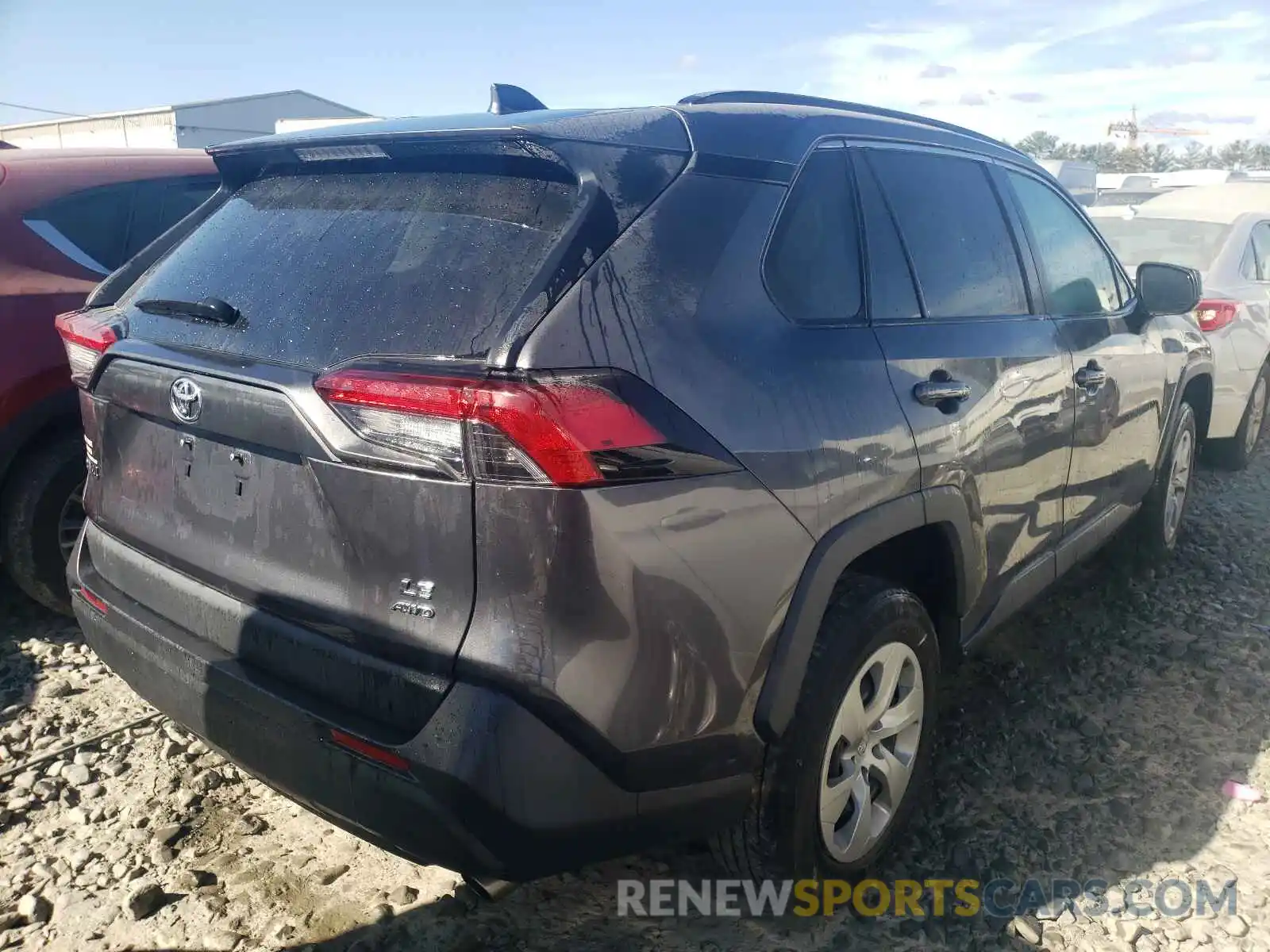 4 Photograph of a damaged car 2T3F1RFV2KW017945 TOYOTA RAV4 2019