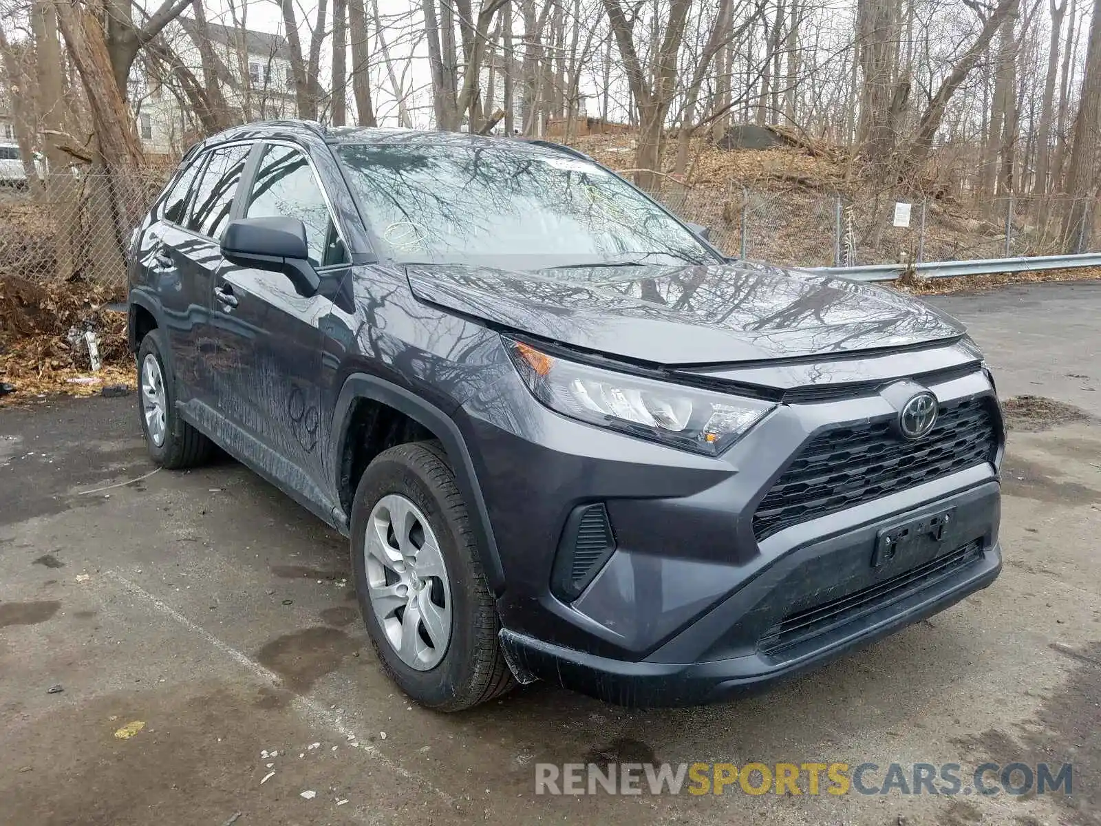 1 Photograph of a damaged car 2T3F1RFV2KW026421 TOYOTA RAV4 2019