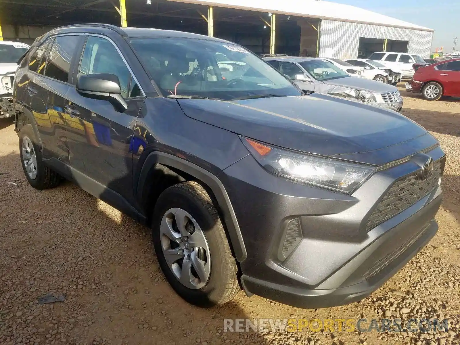 1 Photograph of a damaged car 2T3F1RFV2KW026581 TOYOTA RAV4 2019