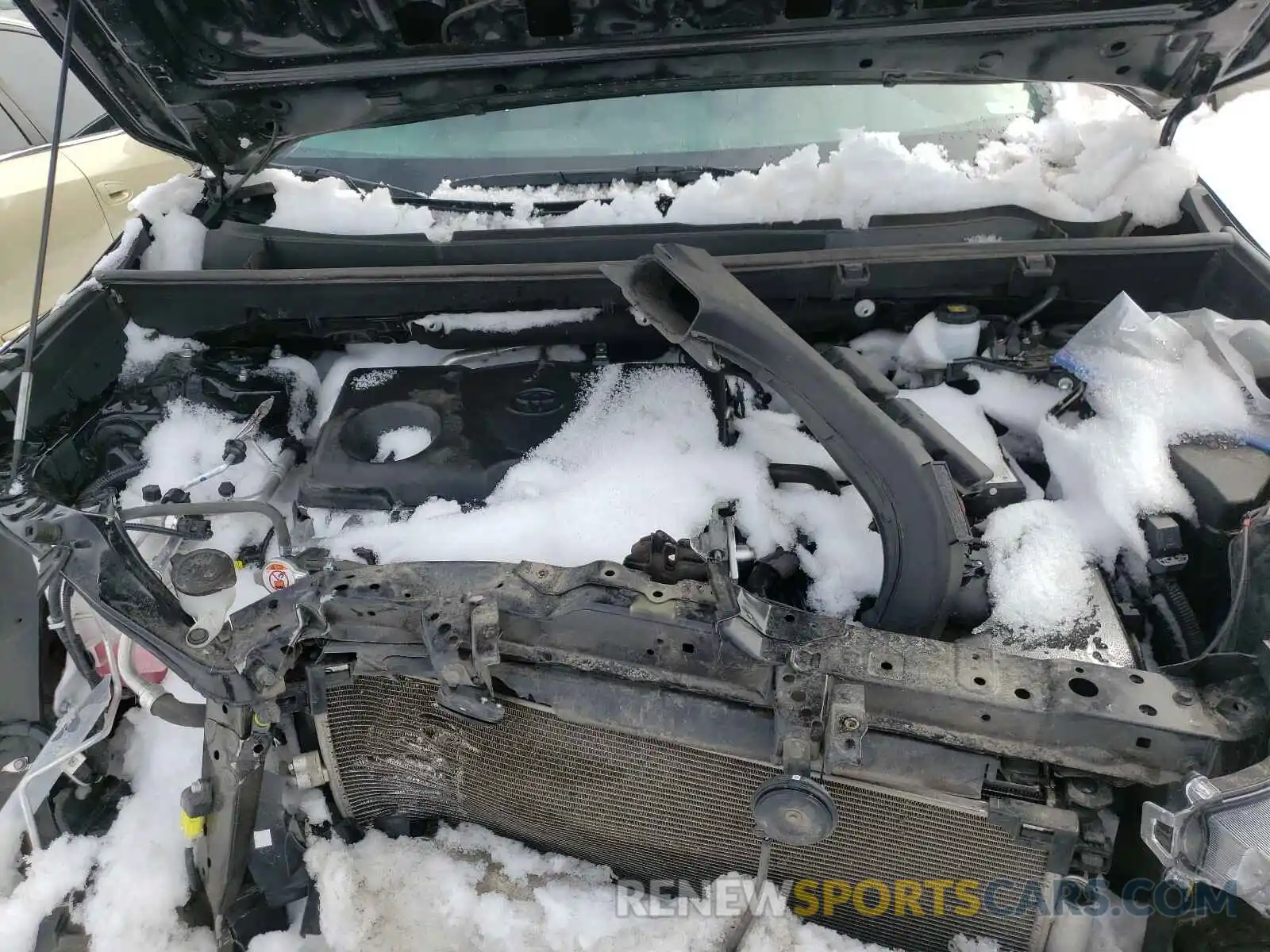 7 Photograph of a damaged car 2T3F1RFV2KW032445 TOYOTA RAV4 2019