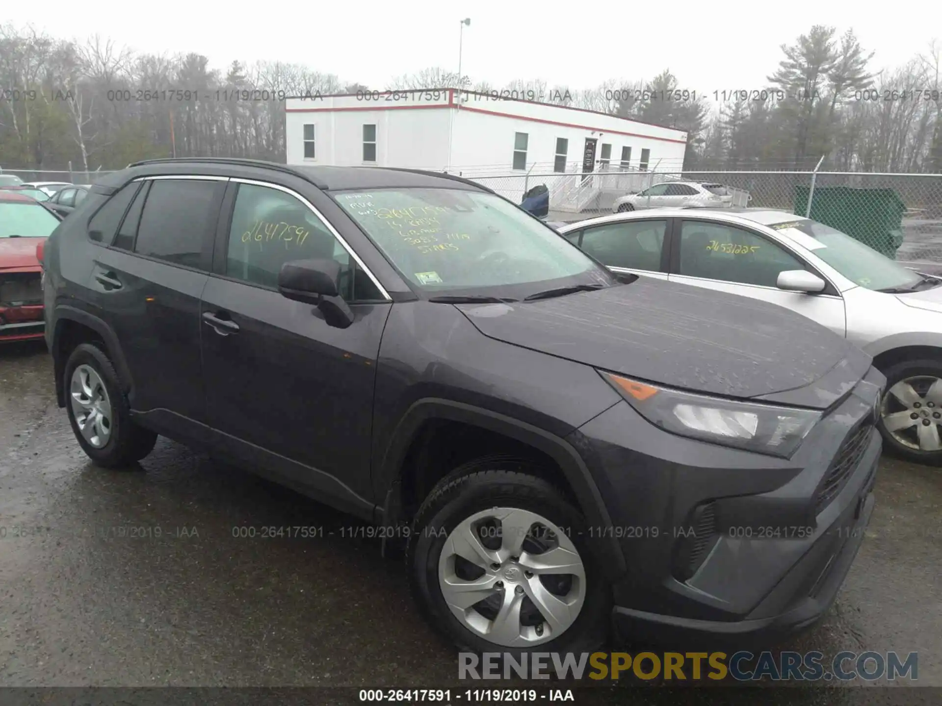 1 Photograph of a damaged car 2T3F1RFV2KW048483 TOYOTA RAV4 2019