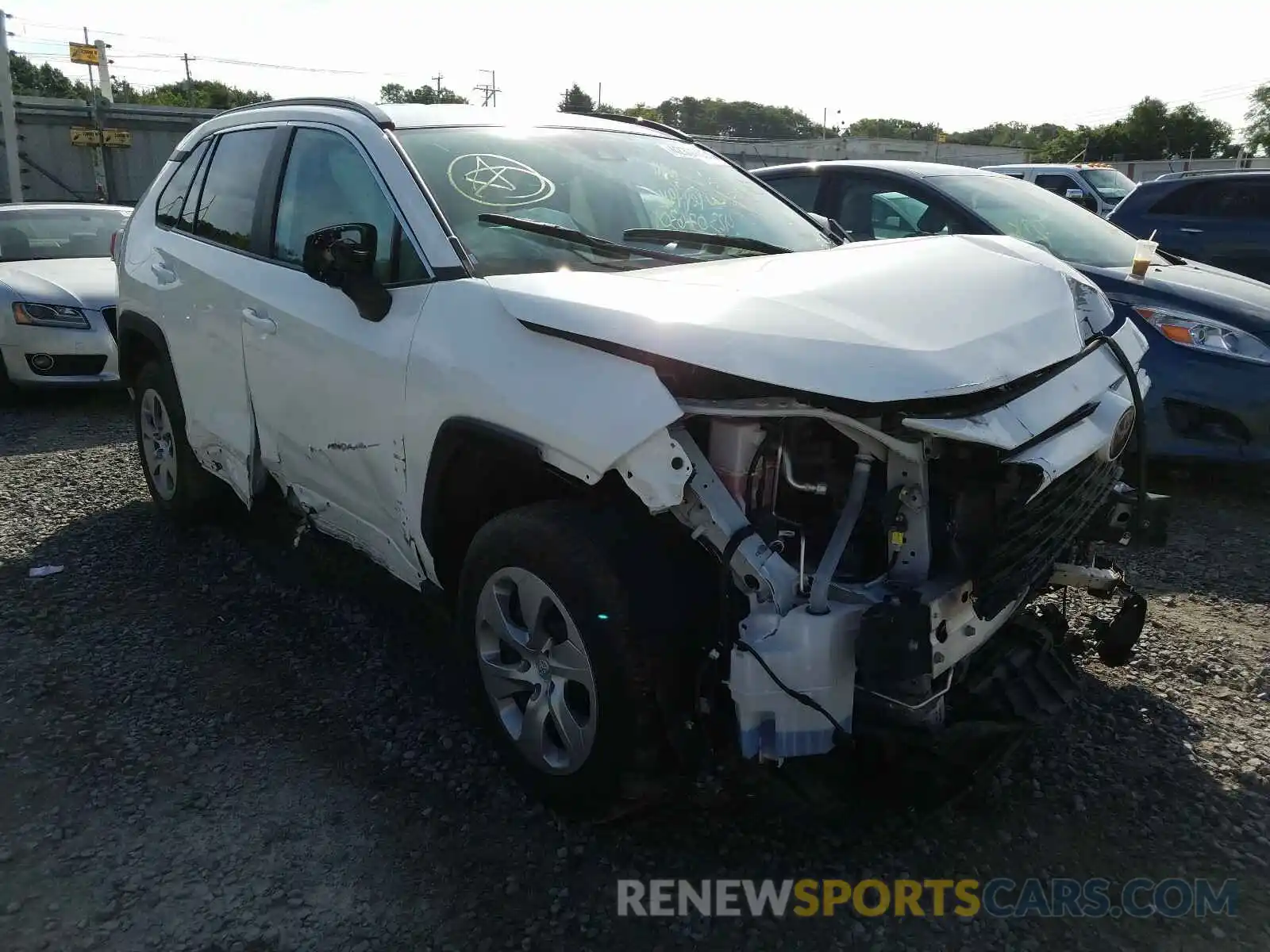 1 Photograph of a damaged car 2T3F1RFV2KW059385 TOYOTA RAV4 2019