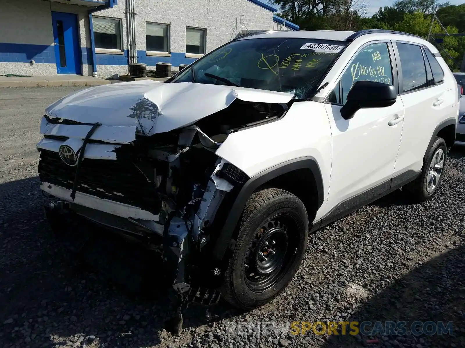 2 Photograph of a damaged car 2T3F1RFV2KW059385 TOYOTA RAV4 2019