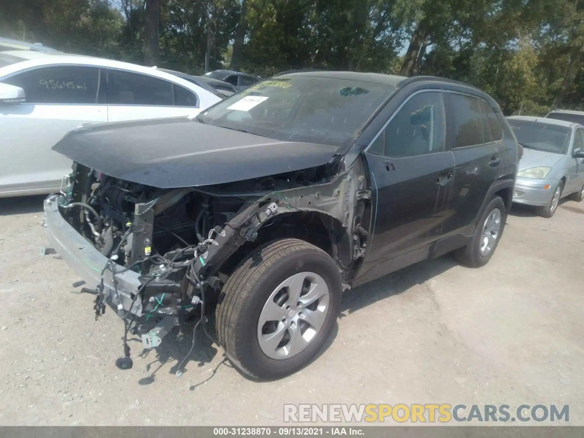 2 Фотография поврежденного автомобиля 2T3F1RFV3KC001593 TOYOTA RAV4 2019