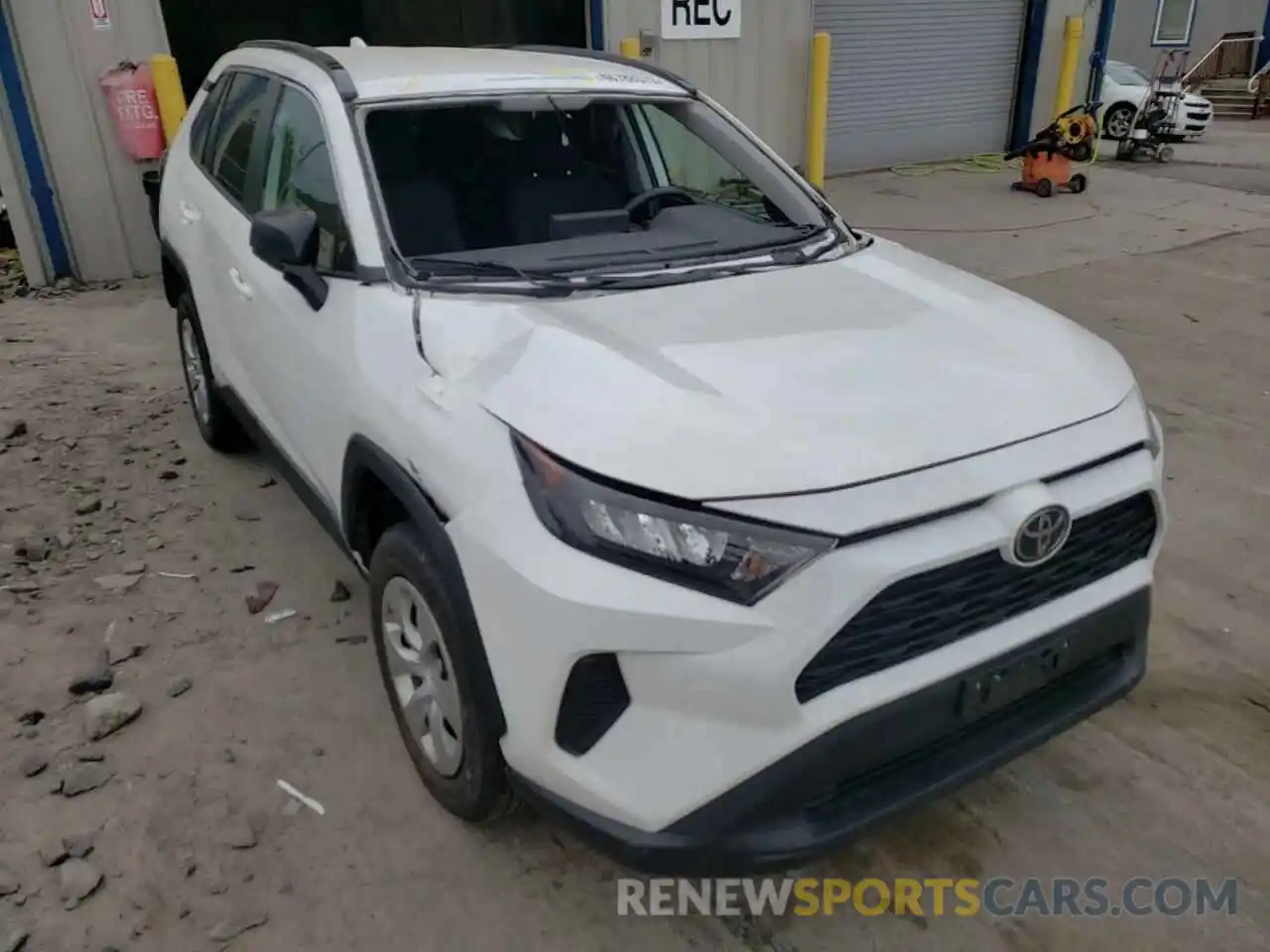 1 Photograph of a damaged car 2T3F1RFV3KC005899 TOYOTA RAV4 2019