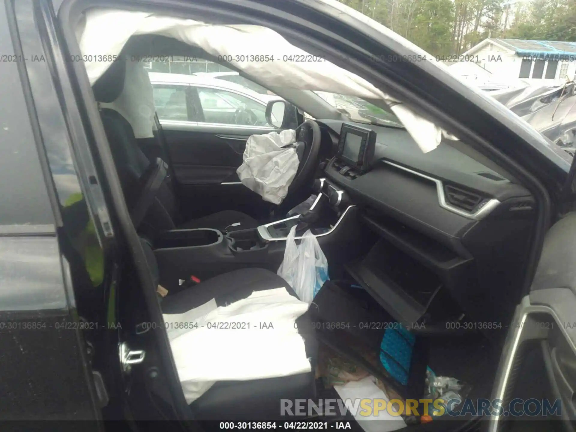 5 Photograph of a damaged car 2T3F1RFV3KC009998 TOYOTA RAV4 2019