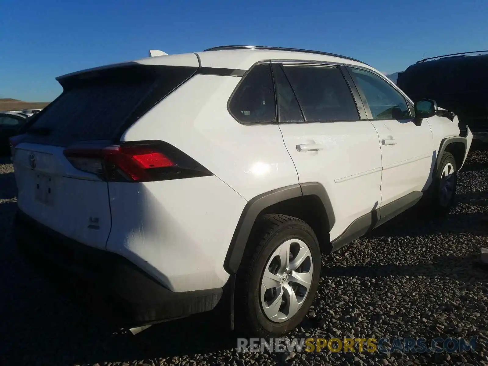 4 Photograph of a damaged car 2T3F1RFV3KC011492 TOYOTA RAV4 2019