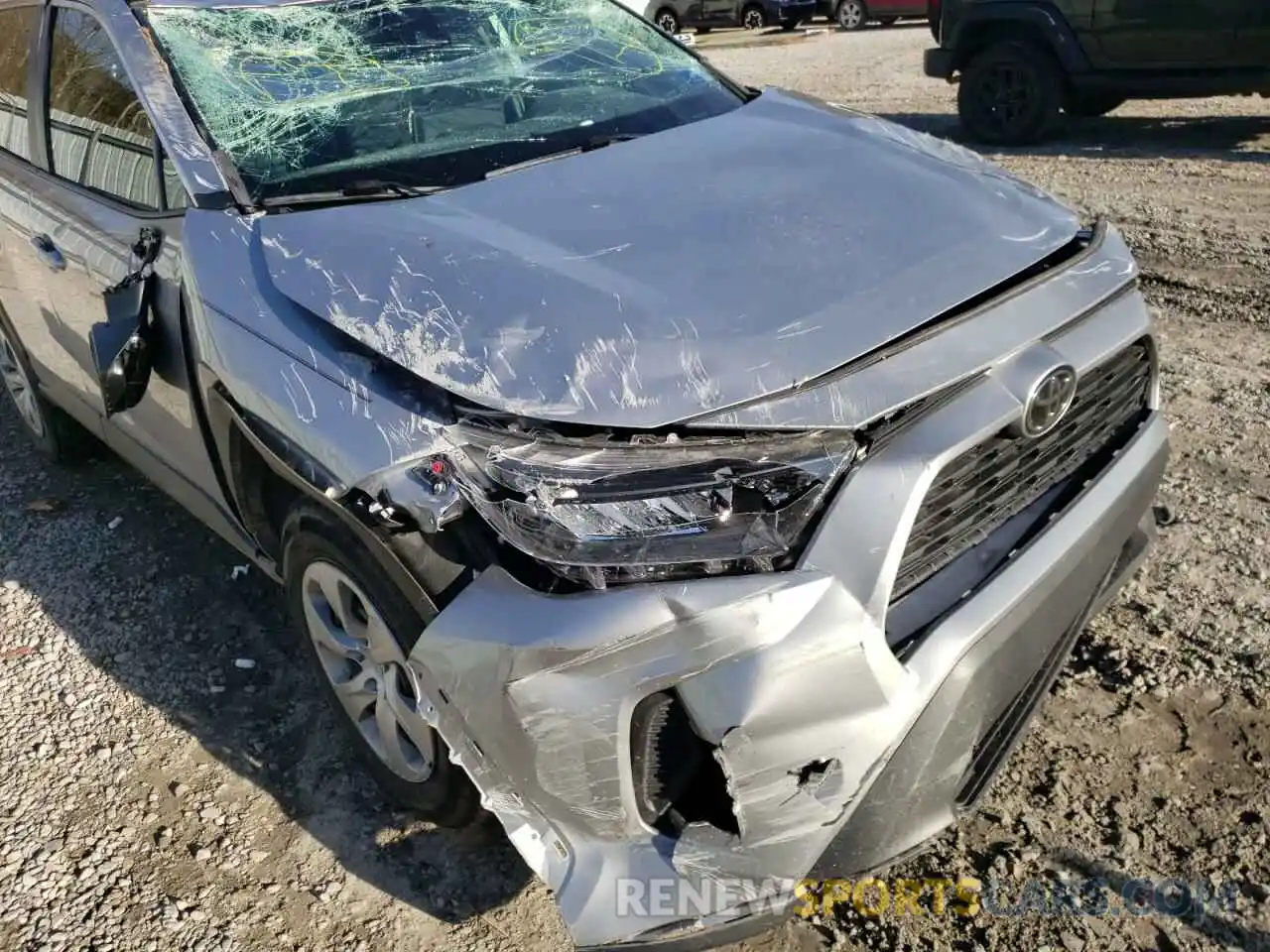 9 Photograph of a damaged car 2T3F1RFV3KC028602 TOYOTA RAV4 2019