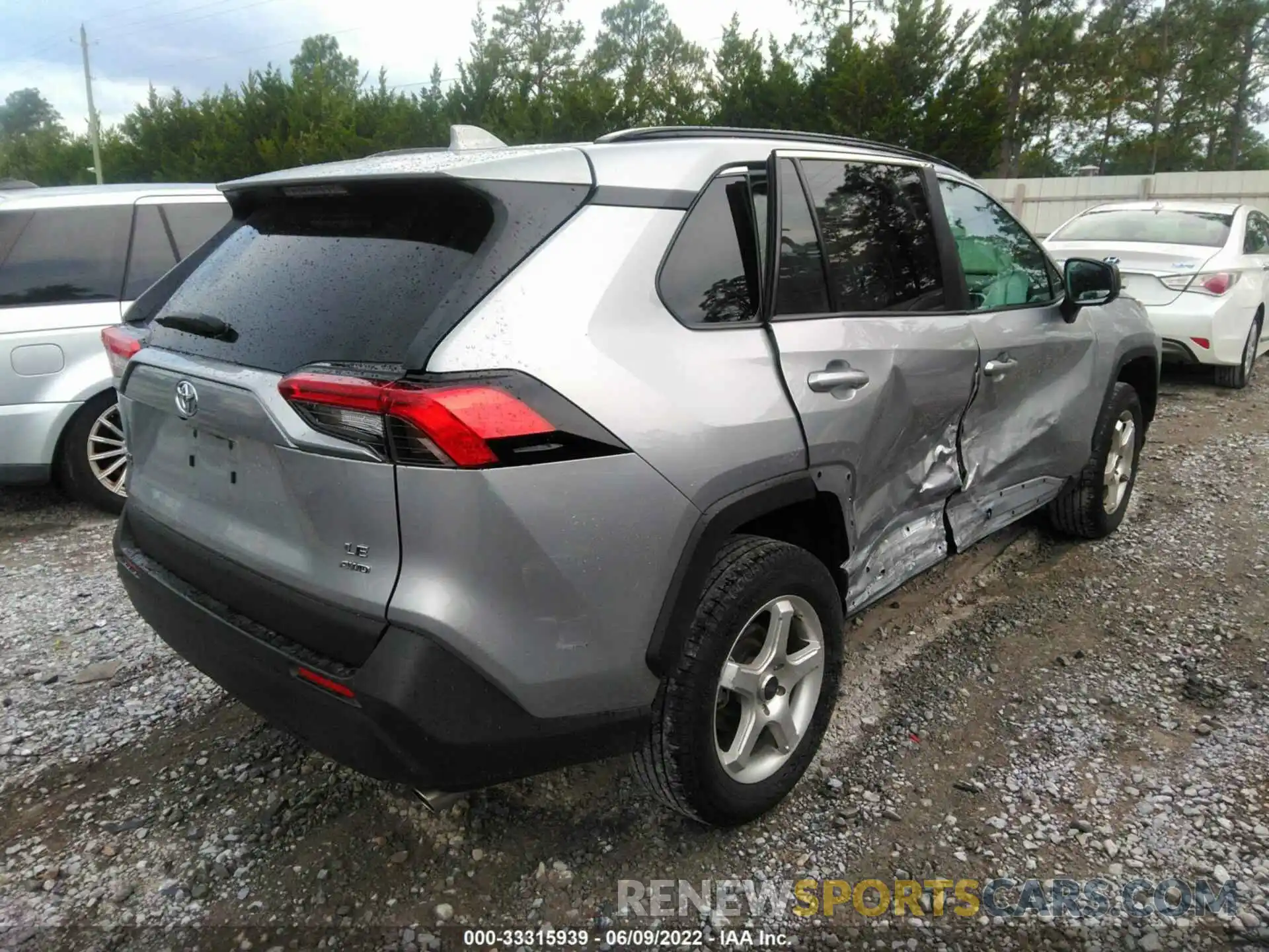 4 Photograph of a damaged car 2T3F1RFV3KC038062 TOYOTA RAV4 2019