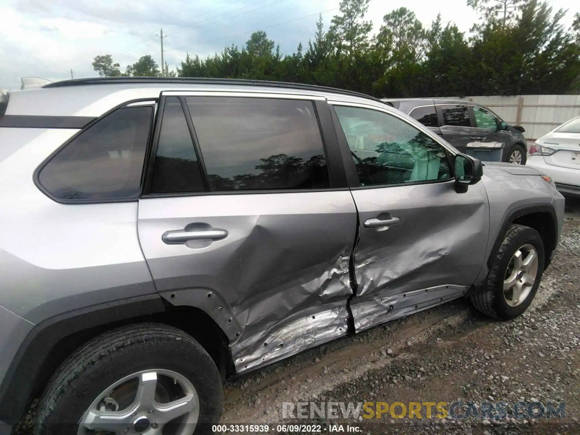 6 Photograph of a damaged car 2T3F1RFV3KC038062 TOYOTA RAV4 2019