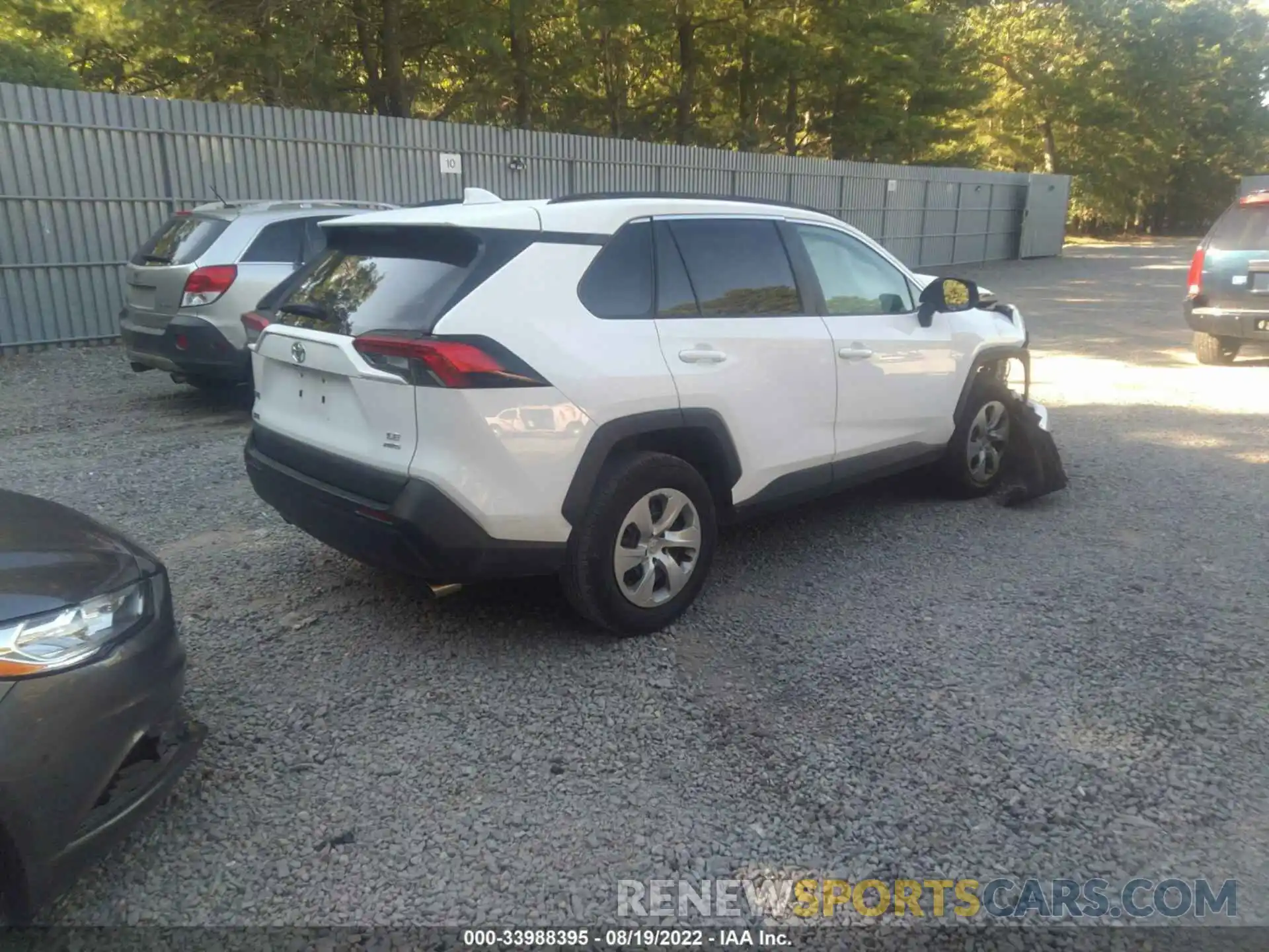 4 Photograph of a damaged car 2T3F1RFV3KC050860 TOYOTA RAV4 2019