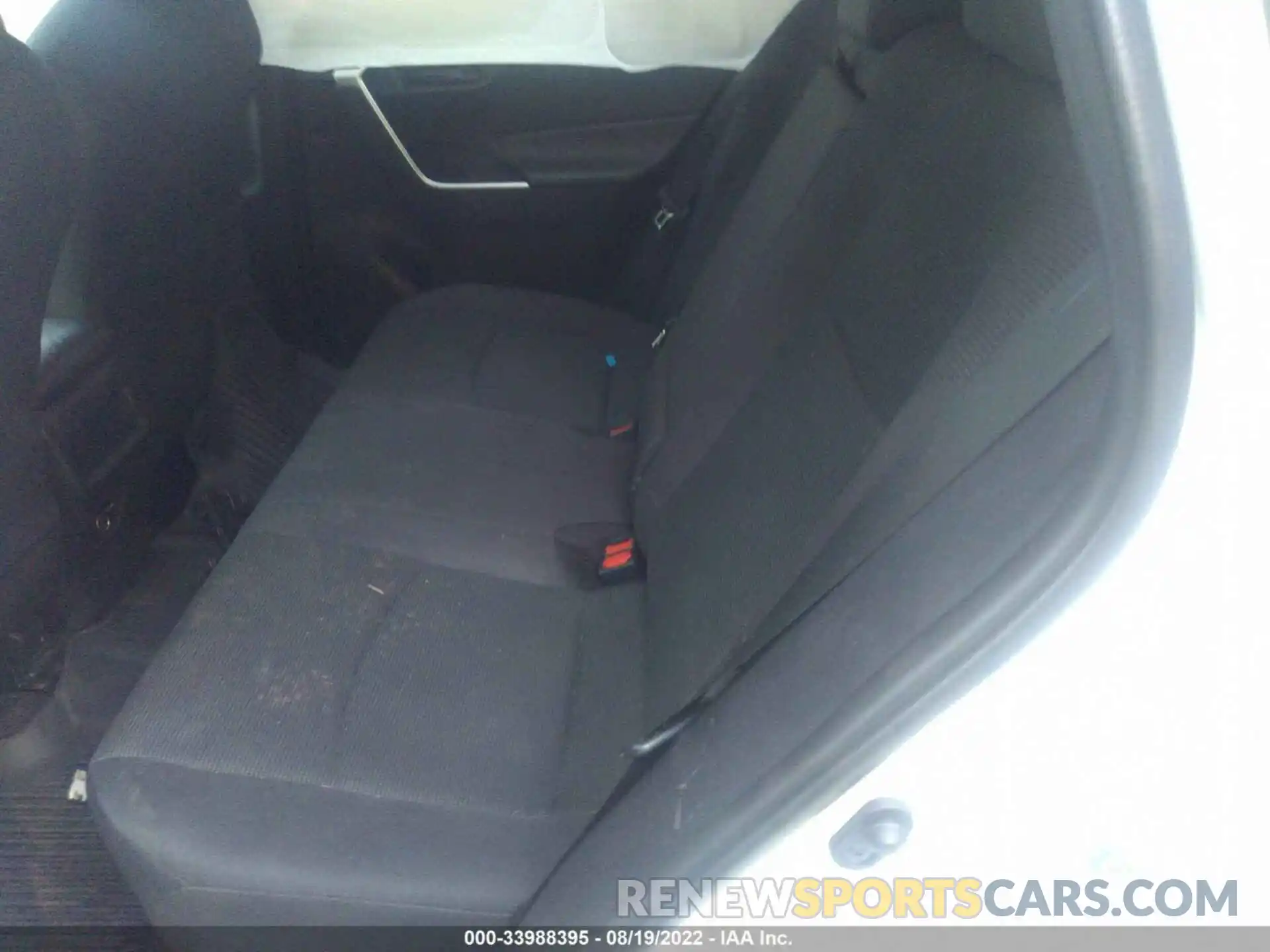 8 Photograph of a damaged car 2T3F1RFV3KC050860 TOYOTA RAV4 2019