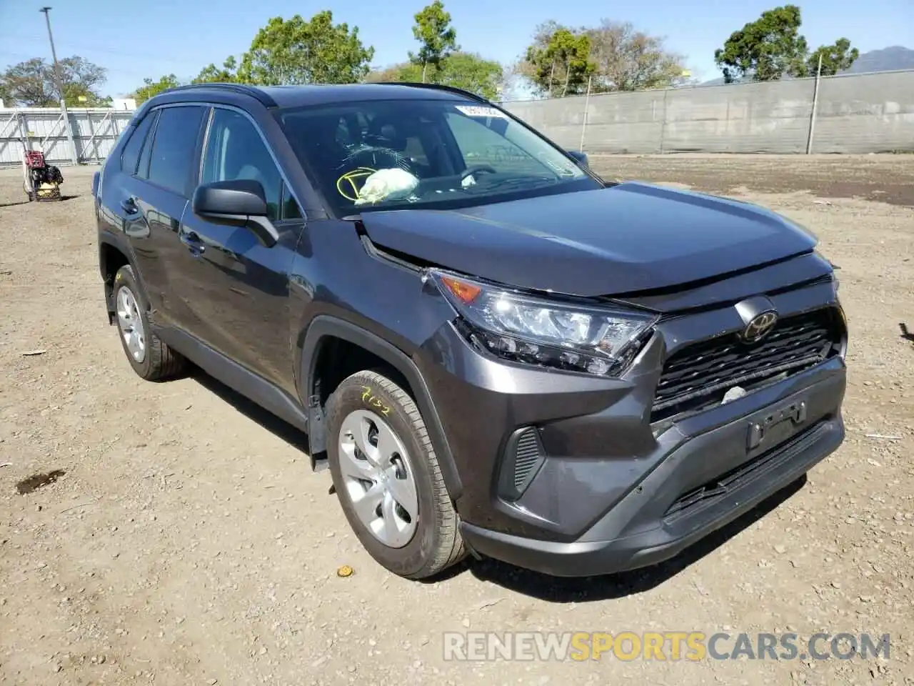 1 Photograph of a damaged car 2T3F1RFV3KW002046 TOYOTA RAV4 2019