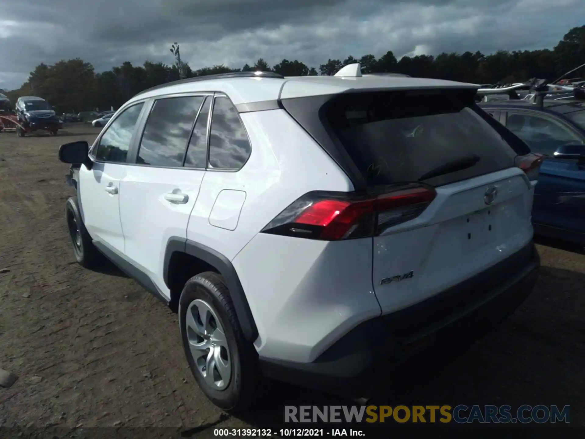 3 Photograph of a damaged car 2T3F1RFV3KW011569 TOYOTA RAV4 2019