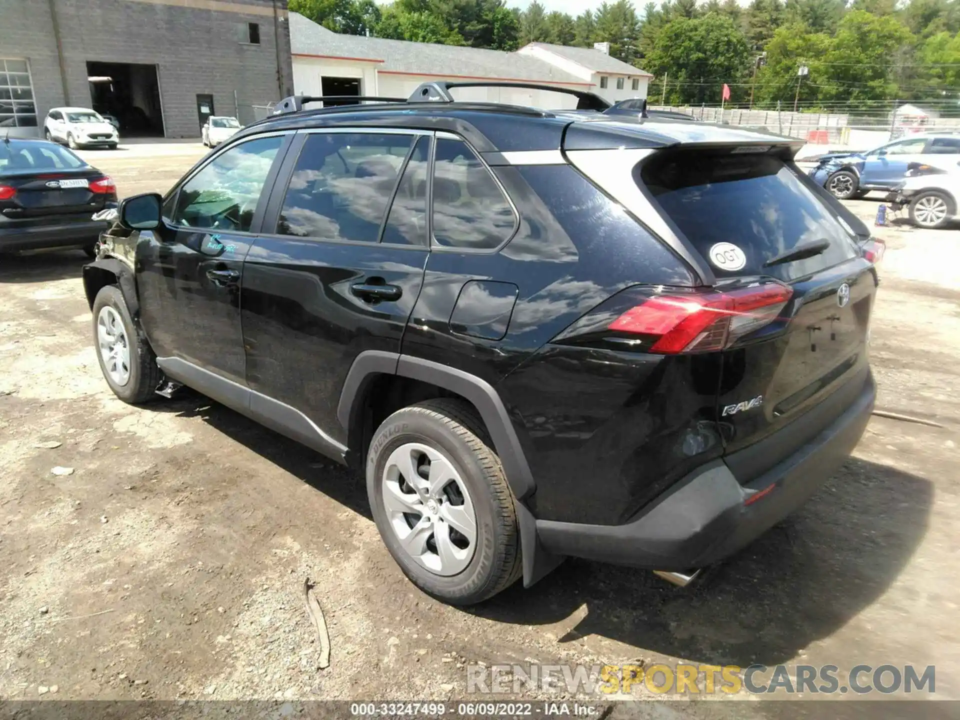 3 Photograph of a damaged car 2T3F1RFV3KW038030 TOYOTA RAV4 2019