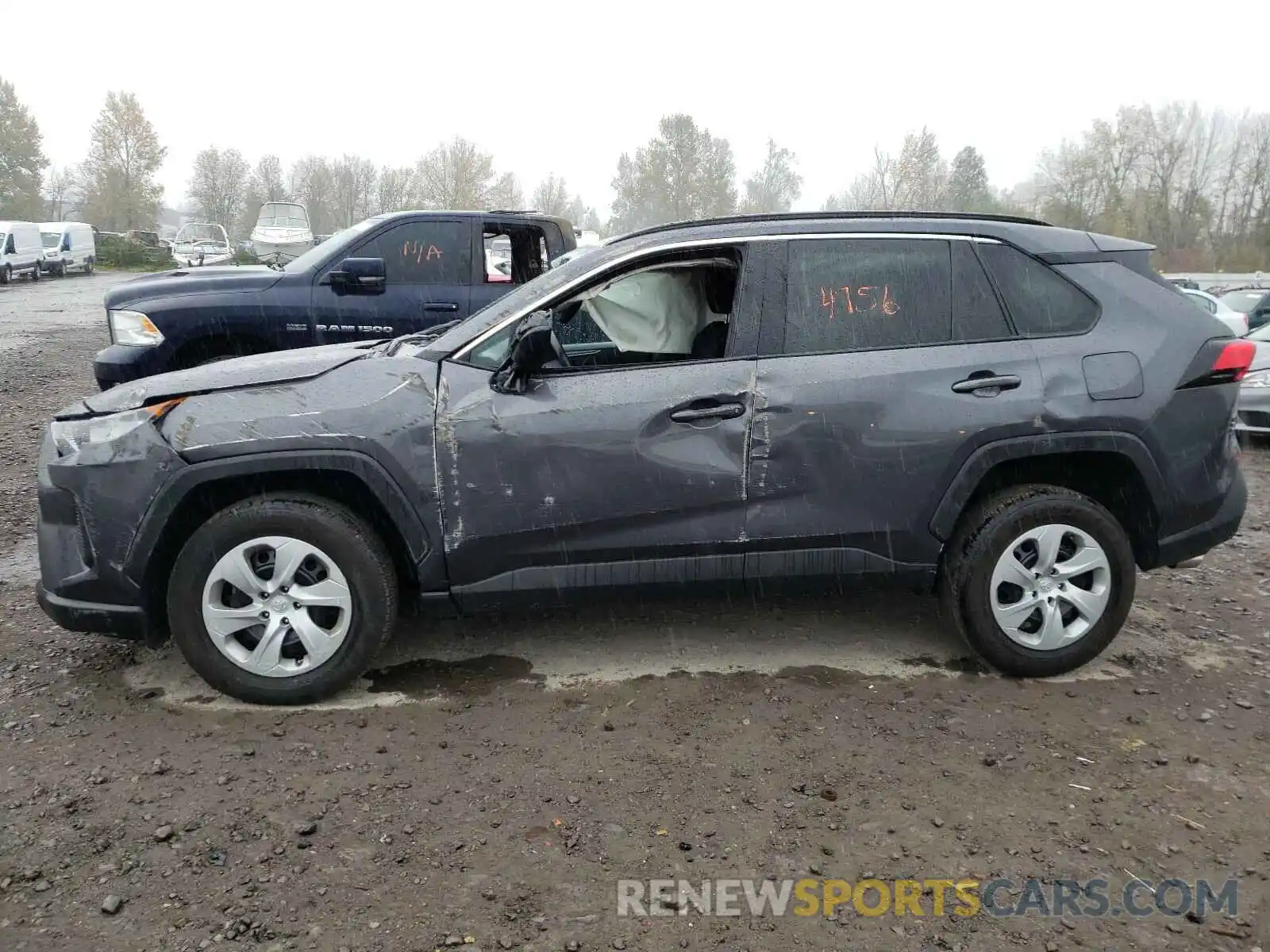 9 Photograph of a damaged car 2T3F1RFV3KW057127 TOYOTA RAV4 2019