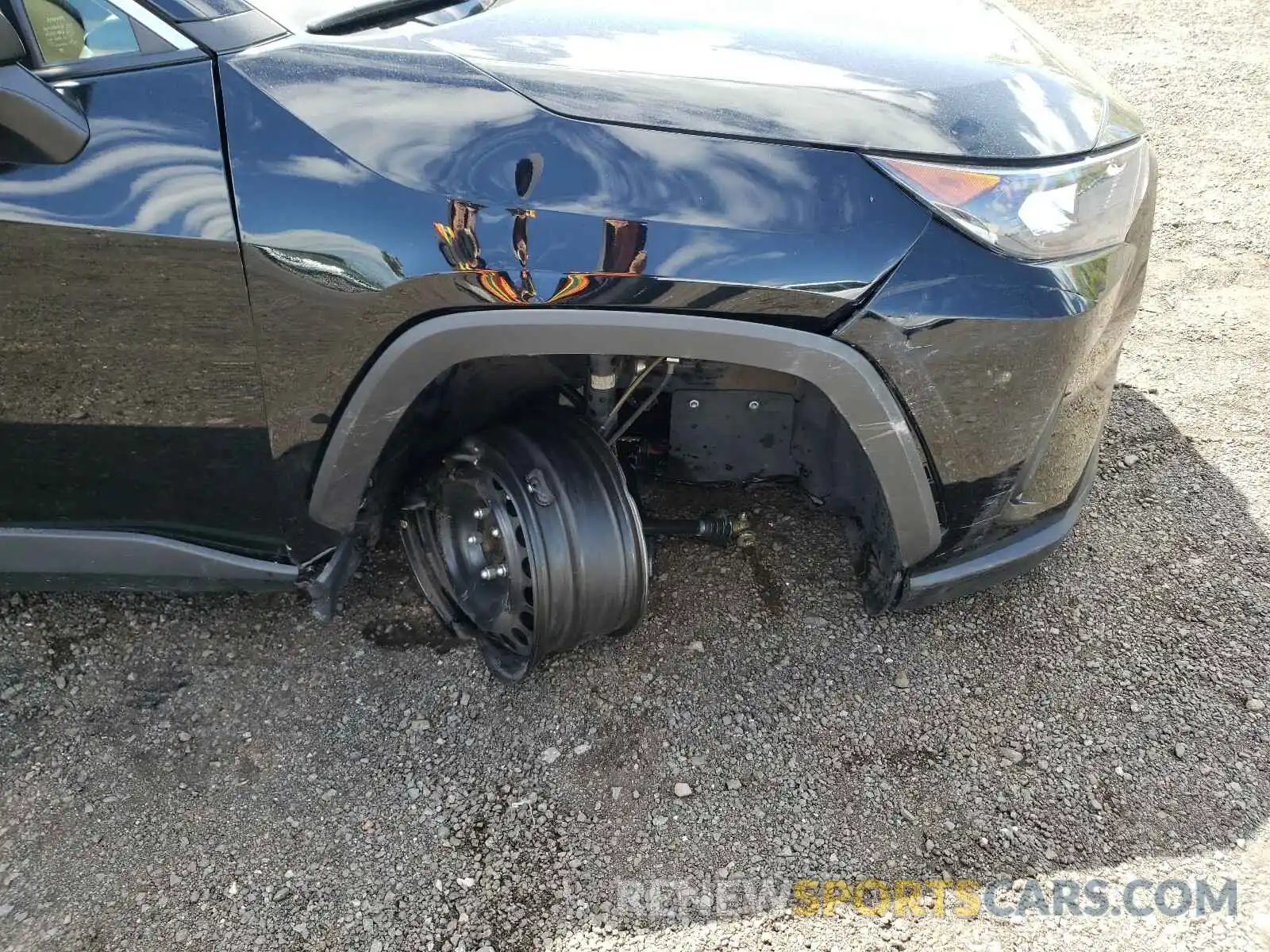 9 Фотография поврежденного автомобиля 2T3F1RFV4KC001778 TOYOTA RAV4 2019