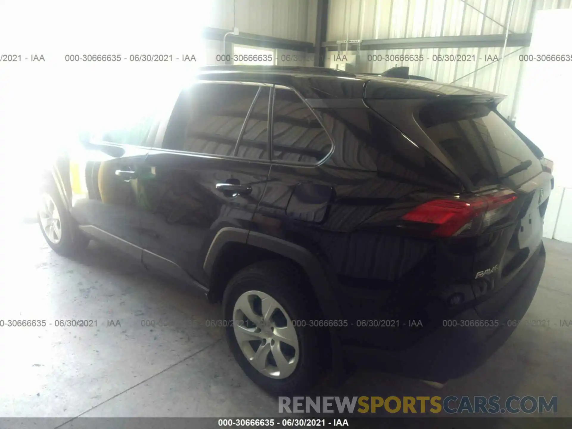 3 Фотография поврежденного автомобиля 2T3F1RFV4KC027779 TOYOTA RAV4 2019