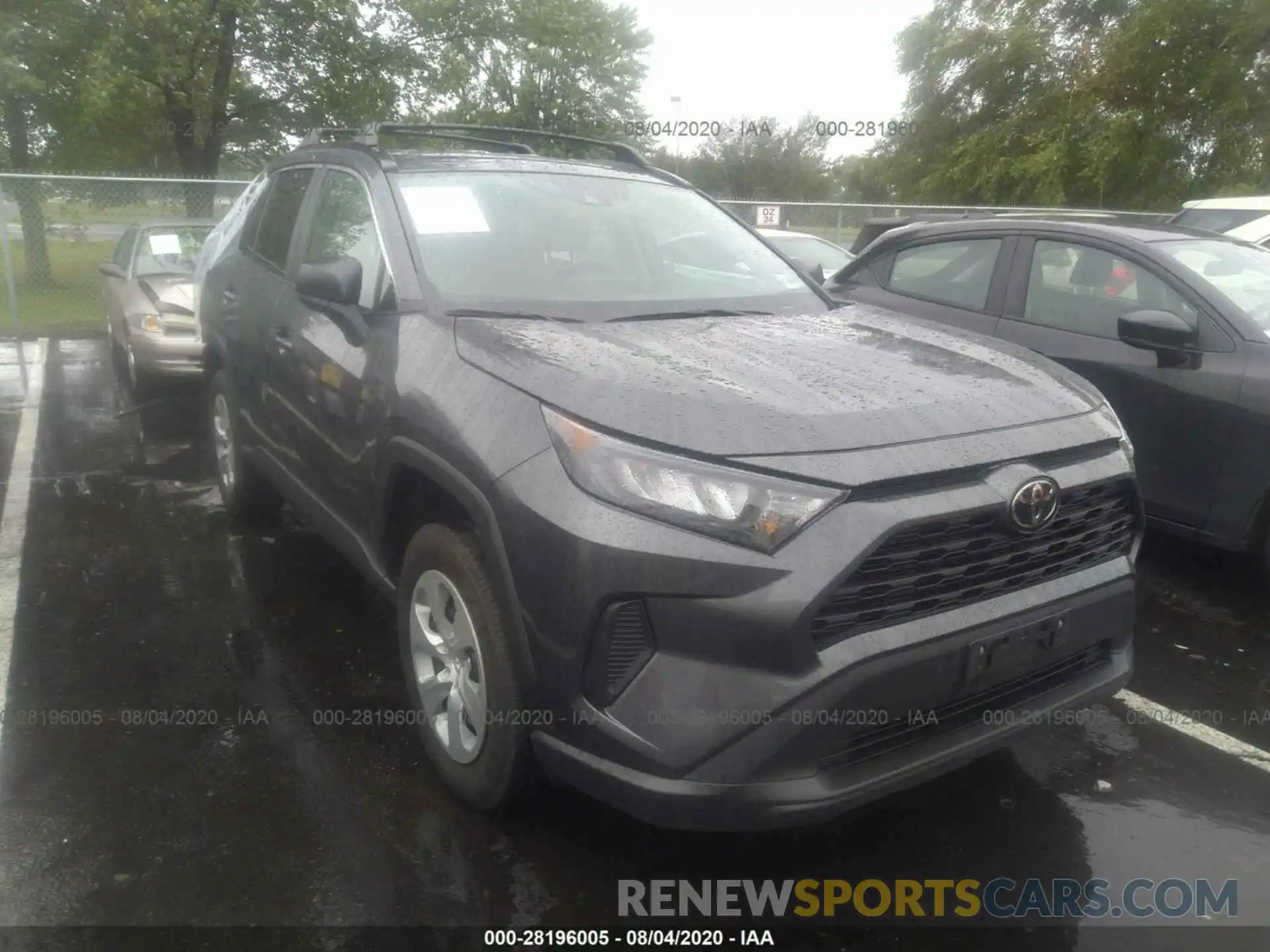 1 Photograph of a damaged car 2T3F1RFV4KW001228 TOYOTA RAV4 2019