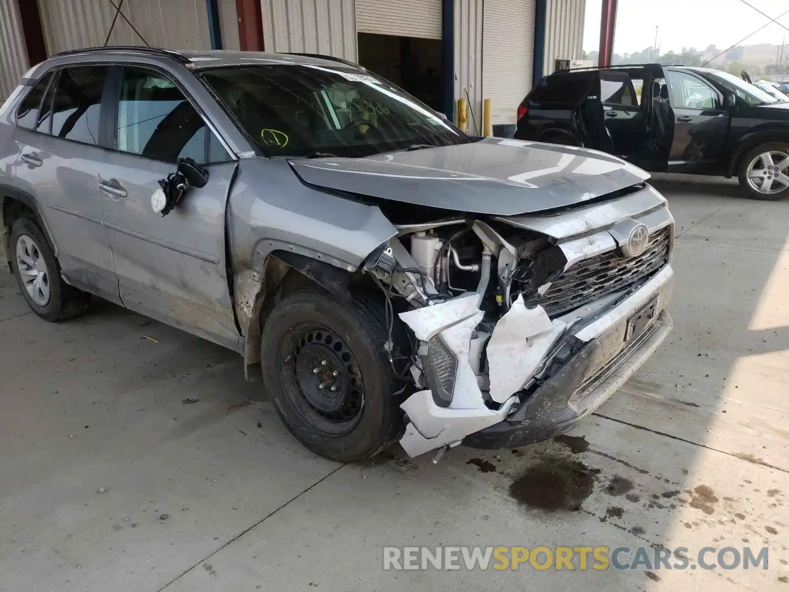 9 Photograph of a damaged car 2T3F1RFV4KW003075 TOYOTA RAV4 2019