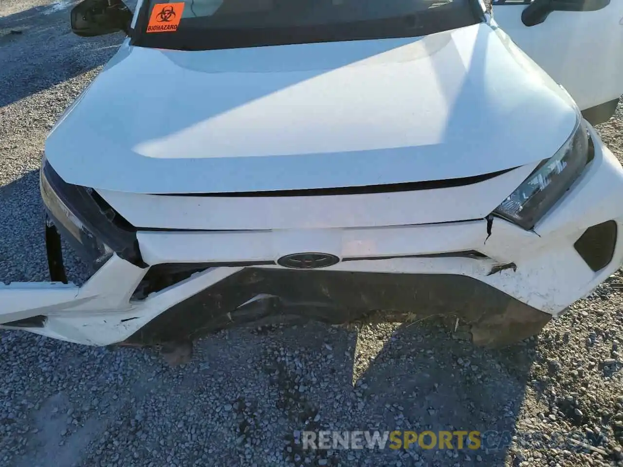 11 Photograph of a damaged car 2T3F1RFV4KW004663 TOYOTA RAV4 2019