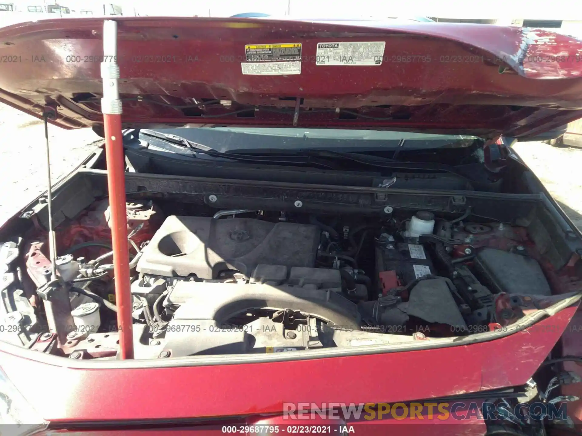 10 Photograph of a damaged car 2T3F1RFV4KW015162 TOYOTA RAV4 2019