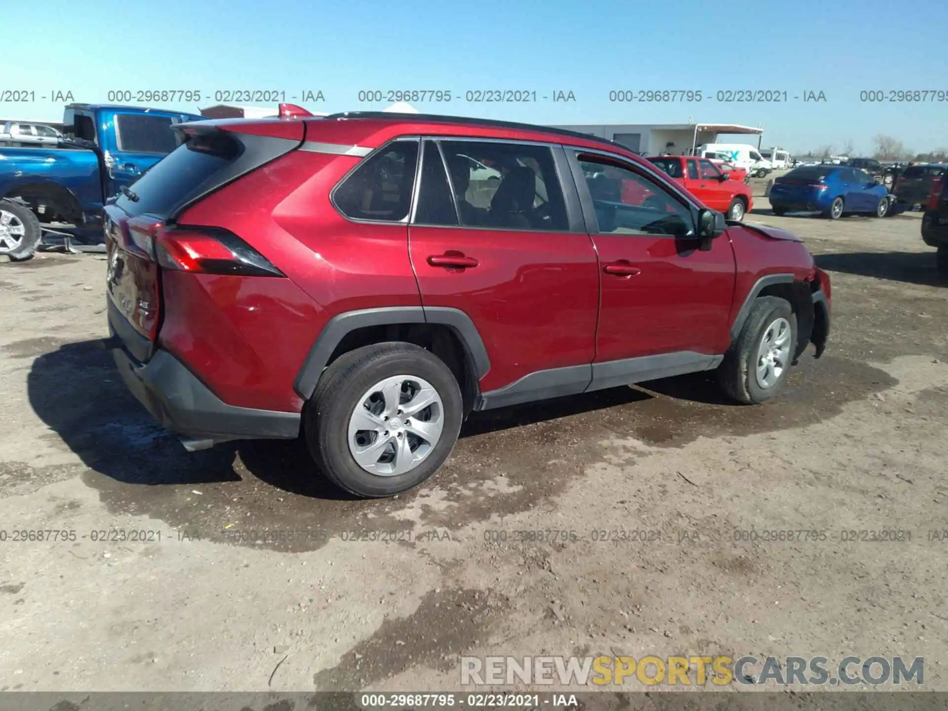 4 Photograph of a damaged car 2T3F1RFV4KW015162 TOYOTA RAV4 2019