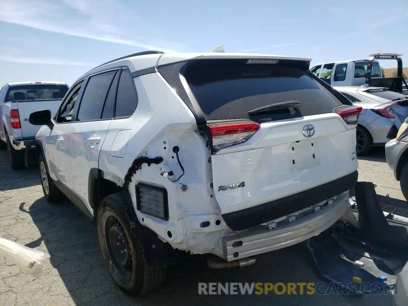 3 Photograph of a damaged car 2T3F1RFV4KW031670 TOYOTA RAV4 2019