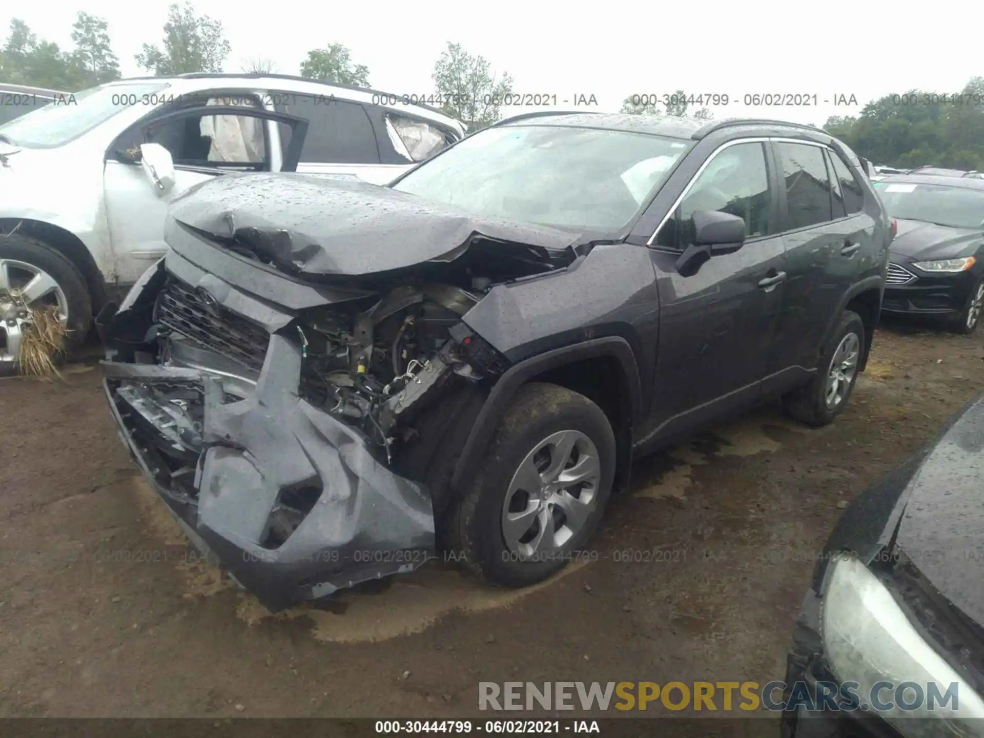 2 Фотография поврежденного автомобиля 2T3F1RFV4KW036240 TOYOTA RAV4 2019