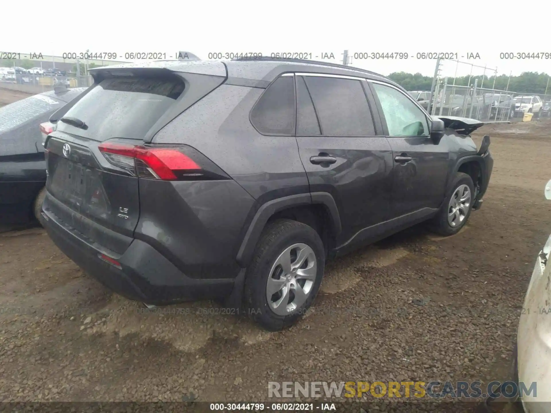 4 Фотография поврежденного автомобиля 2T3F1RFV4KW036240 TOYOTA RAV4 2019