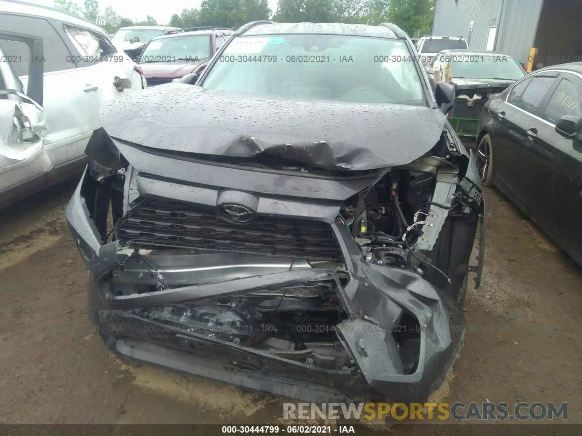 6 Photograph of a damaged car 2T3F1RFV4KW036240 TOYOTA RAV4 2019