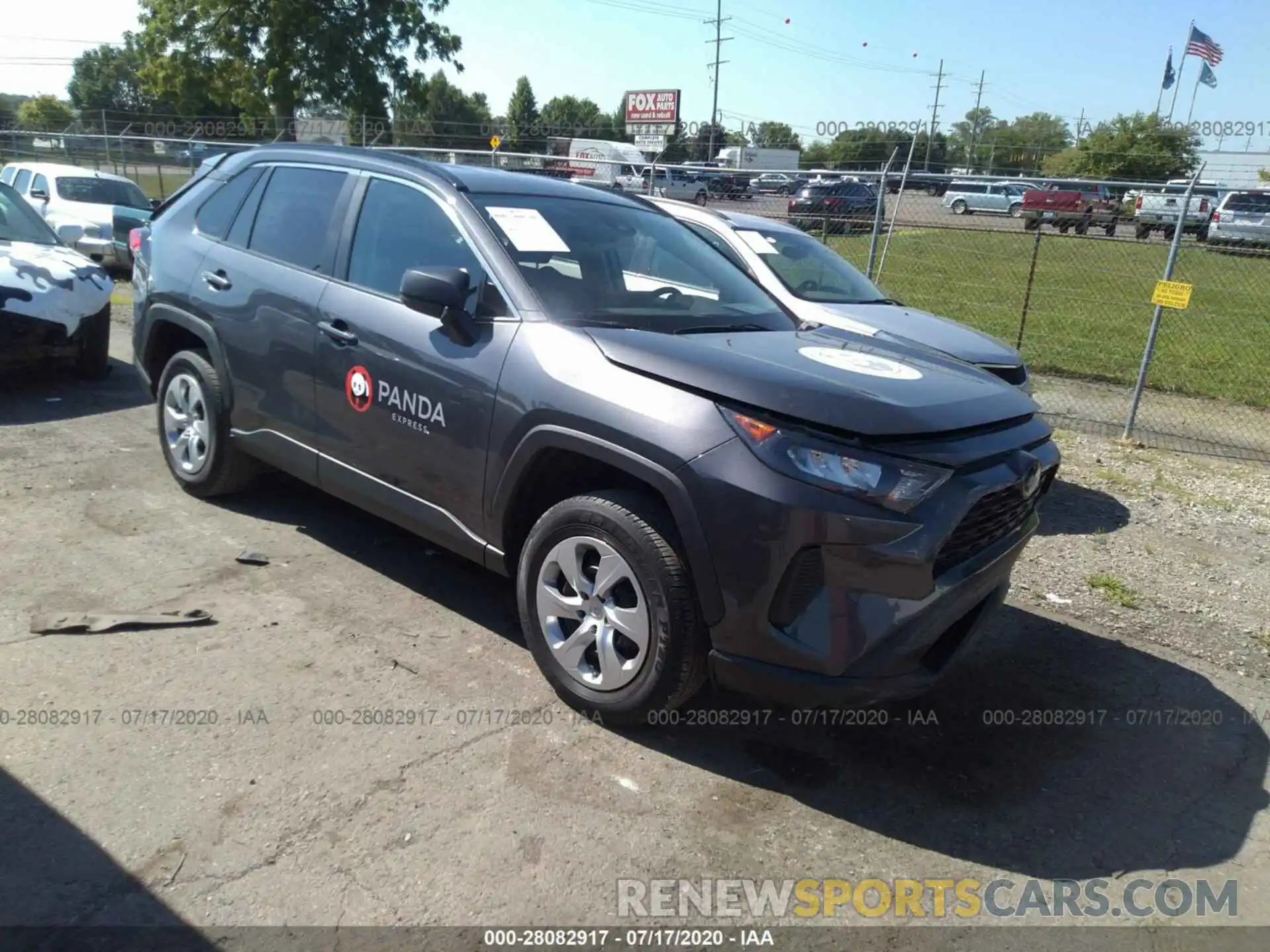 1 Photograph of a damaged car 2T3F1RFV4KW051174 TOYOTA RAV4 2019