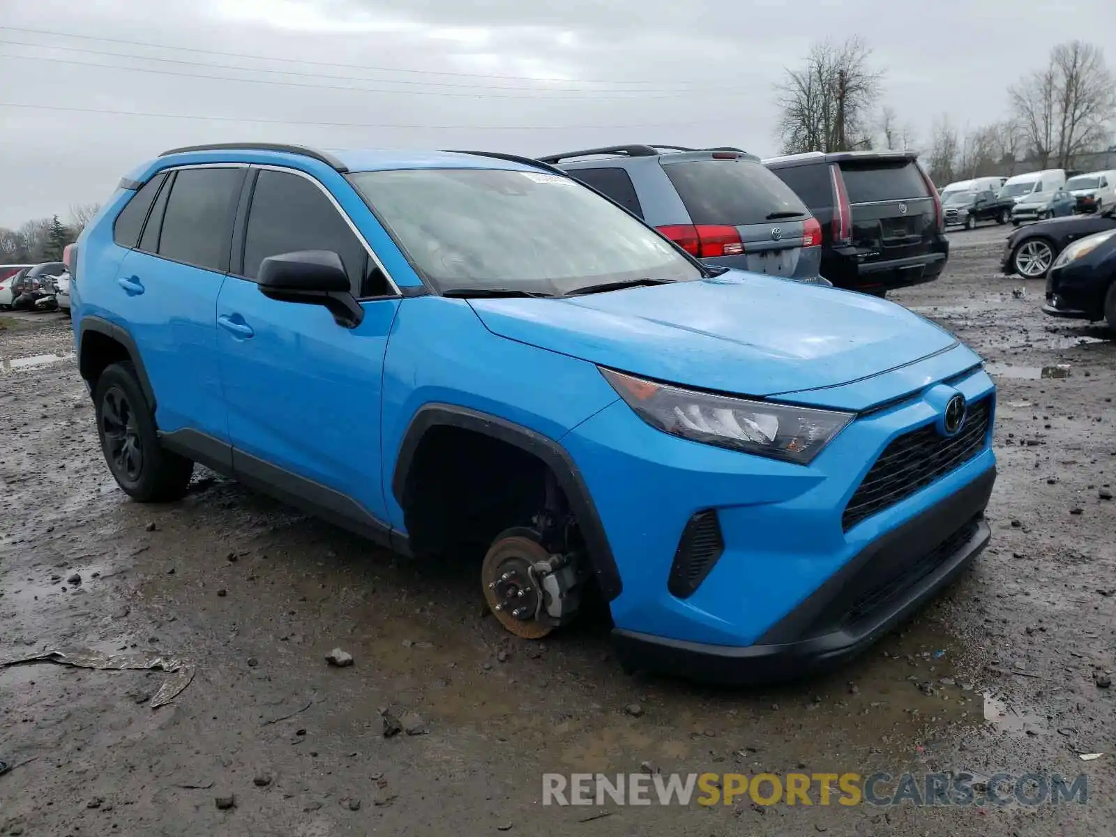 1 Photograph of a damaged car 2T3F1RFV4KW053507 TOYOTA RAV4 2019