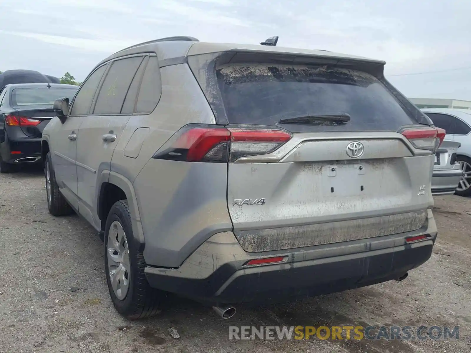 3 Photograph of a damaged car 2T3F1RFV4KW056195 TOYOTA RAV4 2019