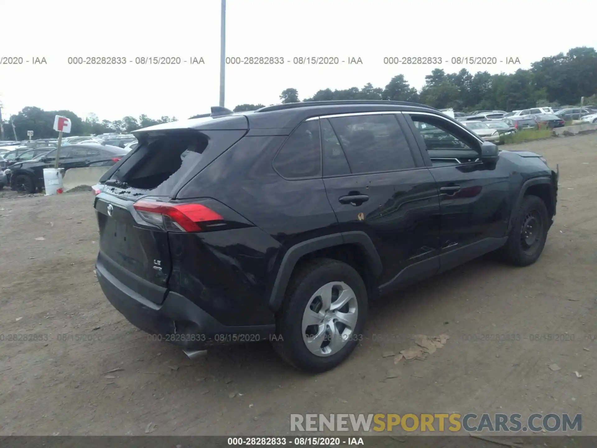 4 Photograph of a damaged car 2T3F1RFV4KW060523 TOYOTA RAV4 2019