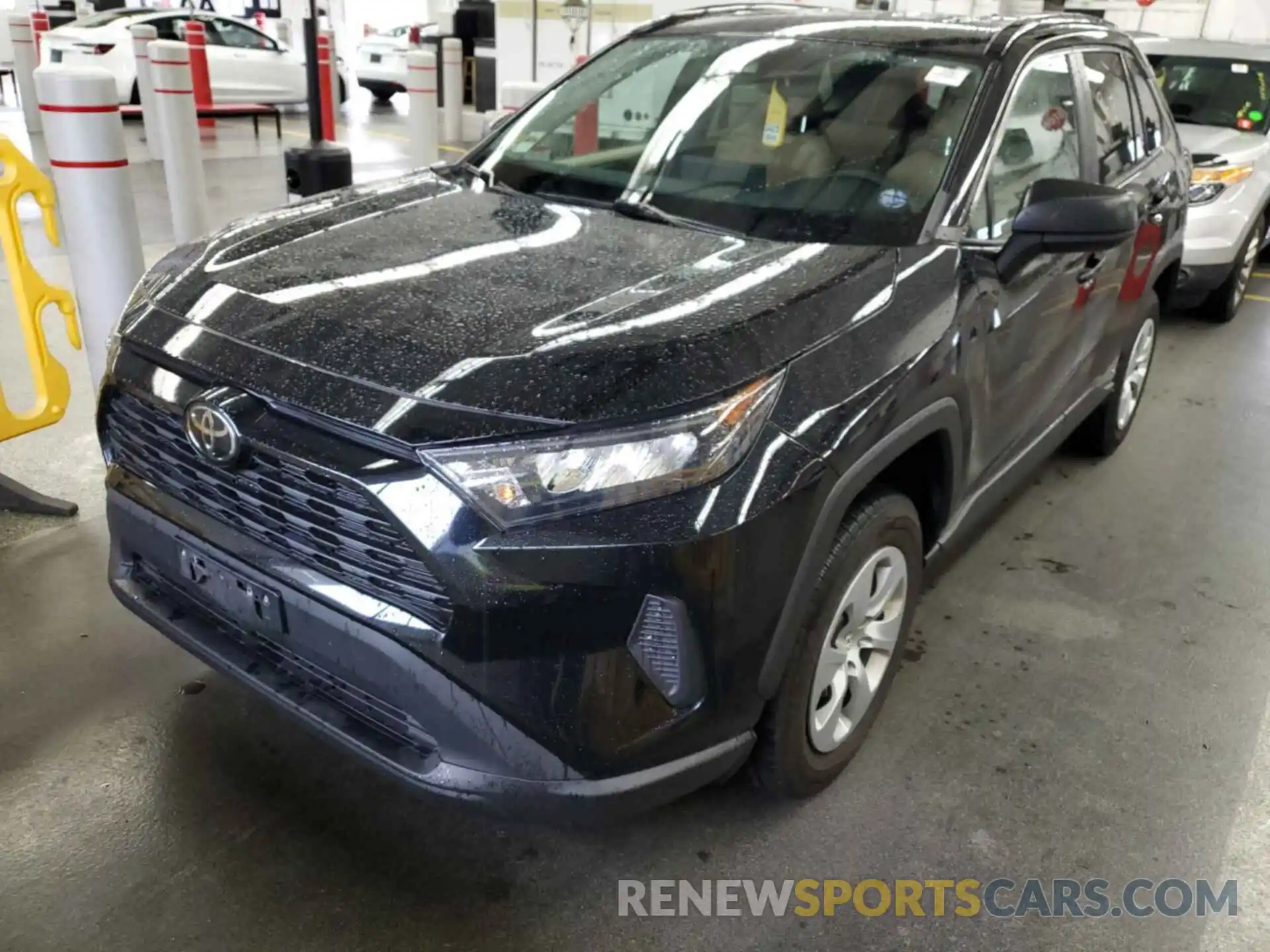 15 Photograph of a damaged car 2T3F1RFV4KW066533 TOYOTA RAV4 2019