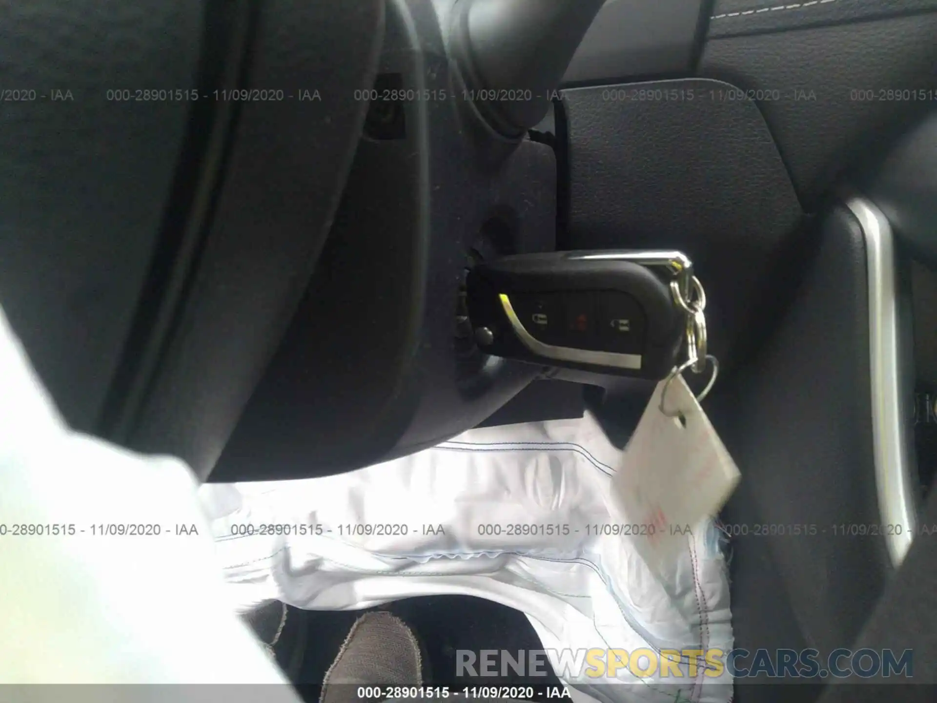 11 Photograph of a damaged car 2T3F1RFV4KW073644 TOYOTA RAV4 2019