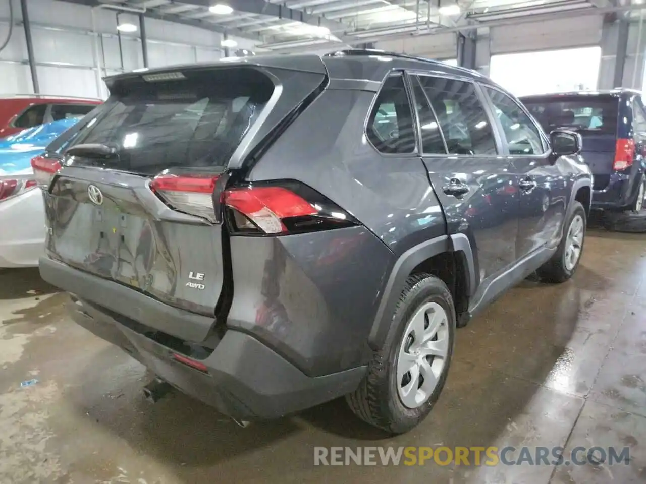 4 Photograph of a damaged car 2T3F1RFV4KW079718 TOYOTA RAV4 2019