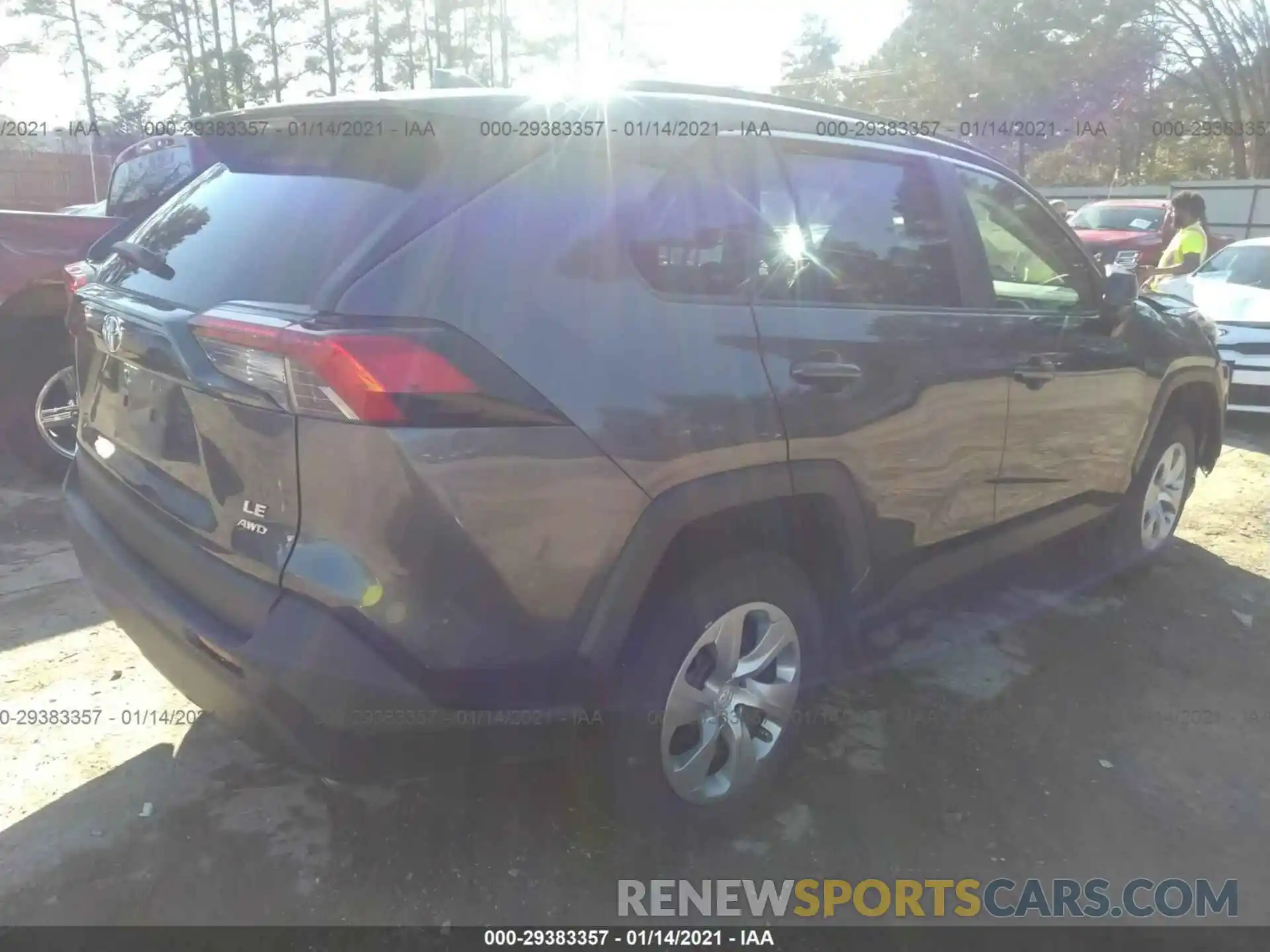 4 Photograph of a damaged car 2T3F1RFV5KC010098 TOYOTA RAV4 2019