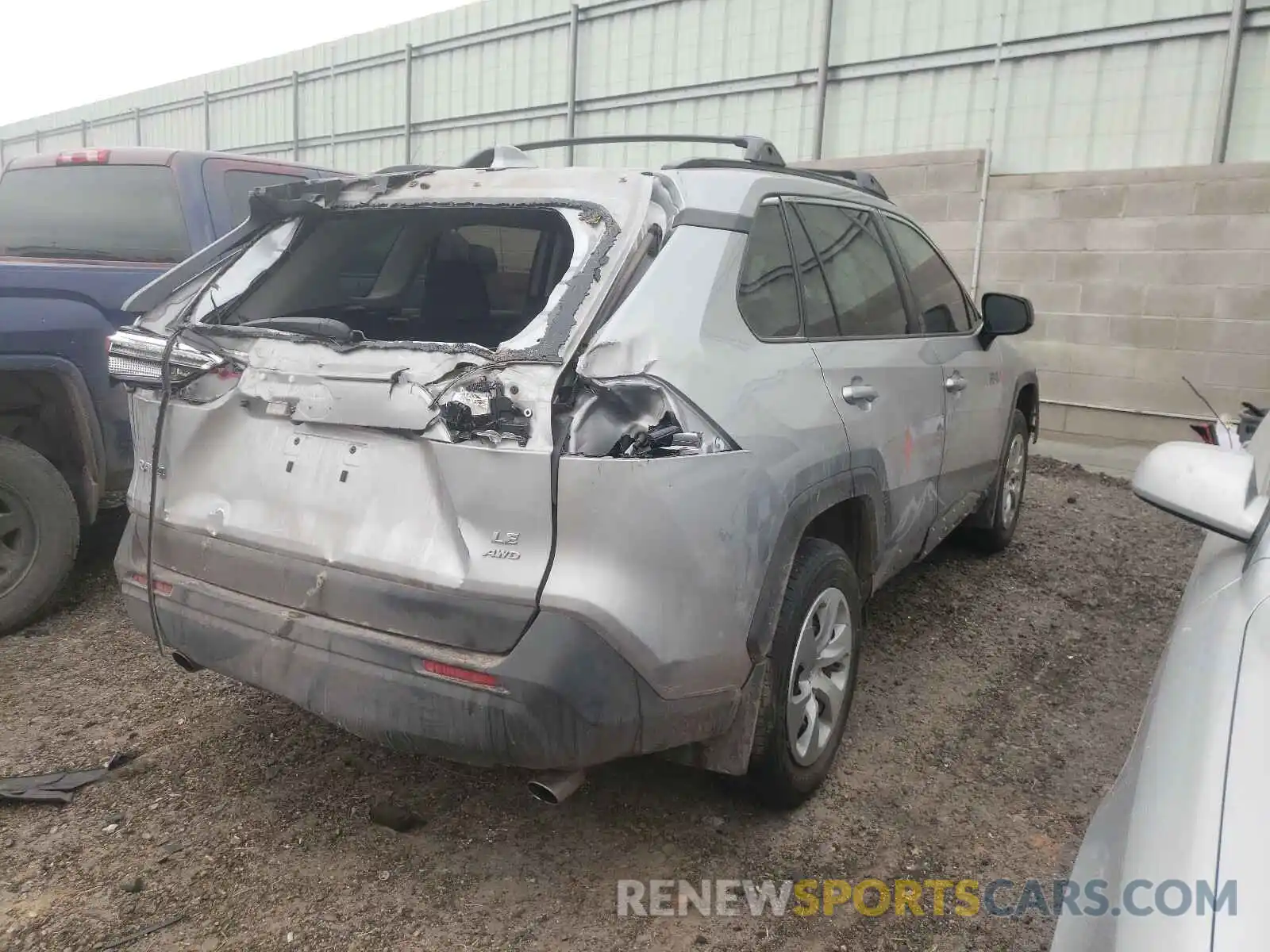 4 Photograph of a damaged car 2T3F1RFV5KC051511 TOYOTA RAV4 2019