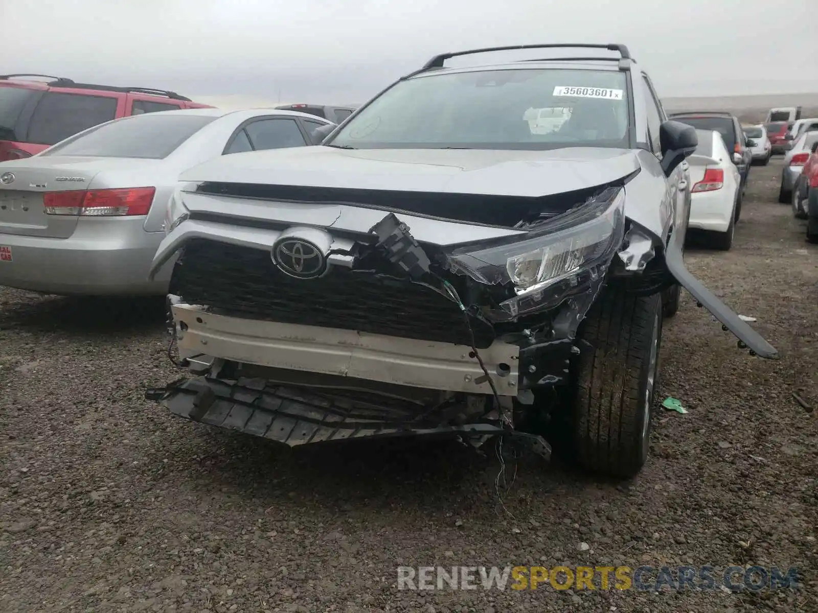 9 Photograph of a damaged car 2T3F1RFV5KC051511 TOYOTA RAV4 2019