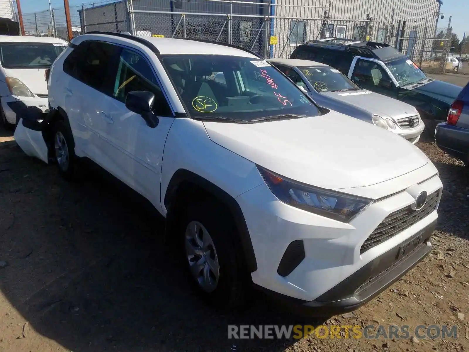 1 Фотография поврежденного автомобиля 2T3F1RFV5KC052805 TOYOTA RAV4 2019