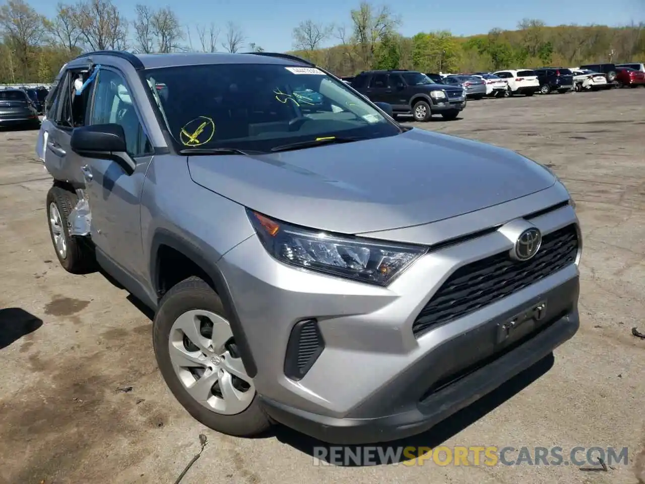 1 Photograph of a damaged car 2T3F1RFV5KC058197 TOYOTA RAV4 2019