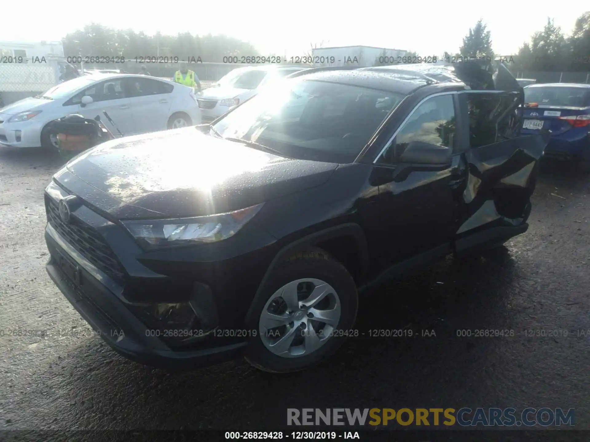 2 Фотография поврежденного автомобиля 2T3F1RFV5KC060144 TOYOTA RAV4 2019