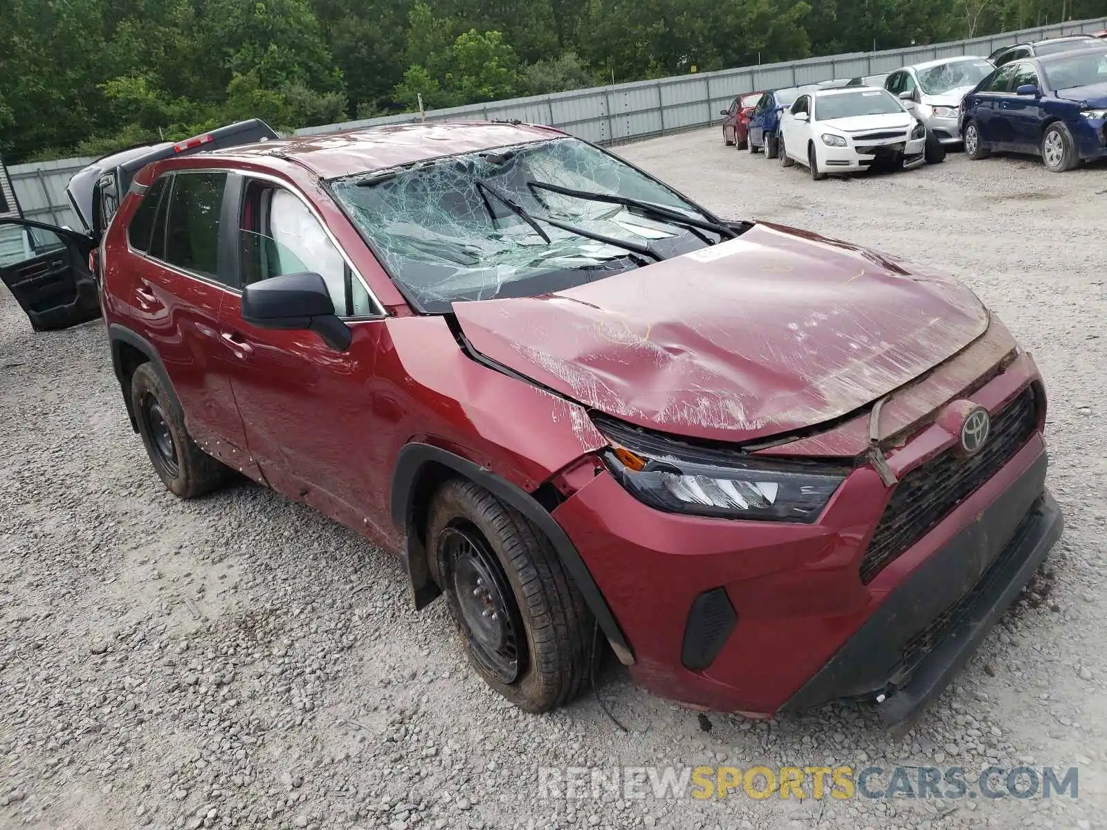 1 Photograph of a damaged car 2T3F1RFV5KW004008 TOYOTA RAV4 2019